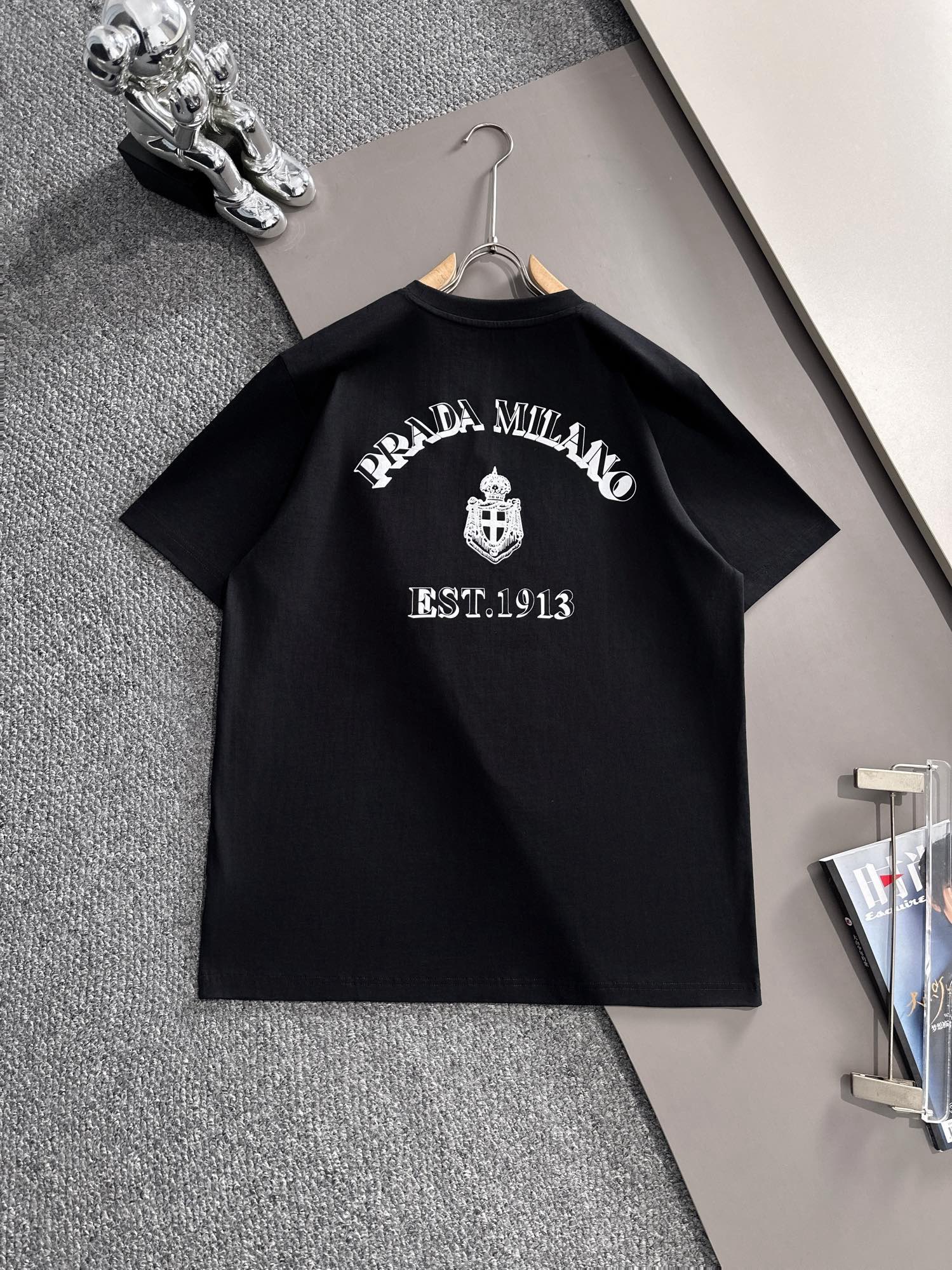 Prada 2025 milano logo black and white tee