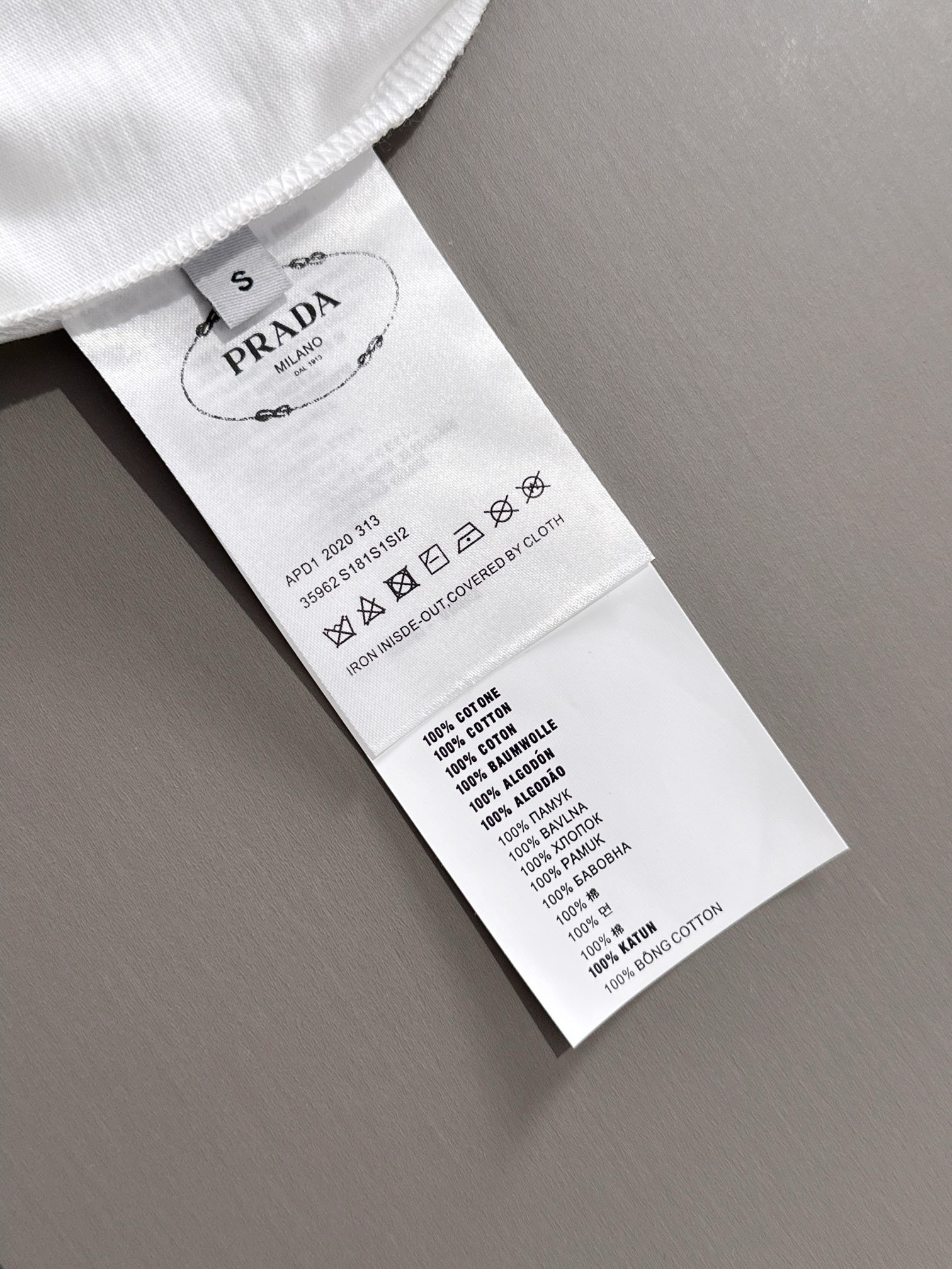 Prada 2025 milano logo black and white tee