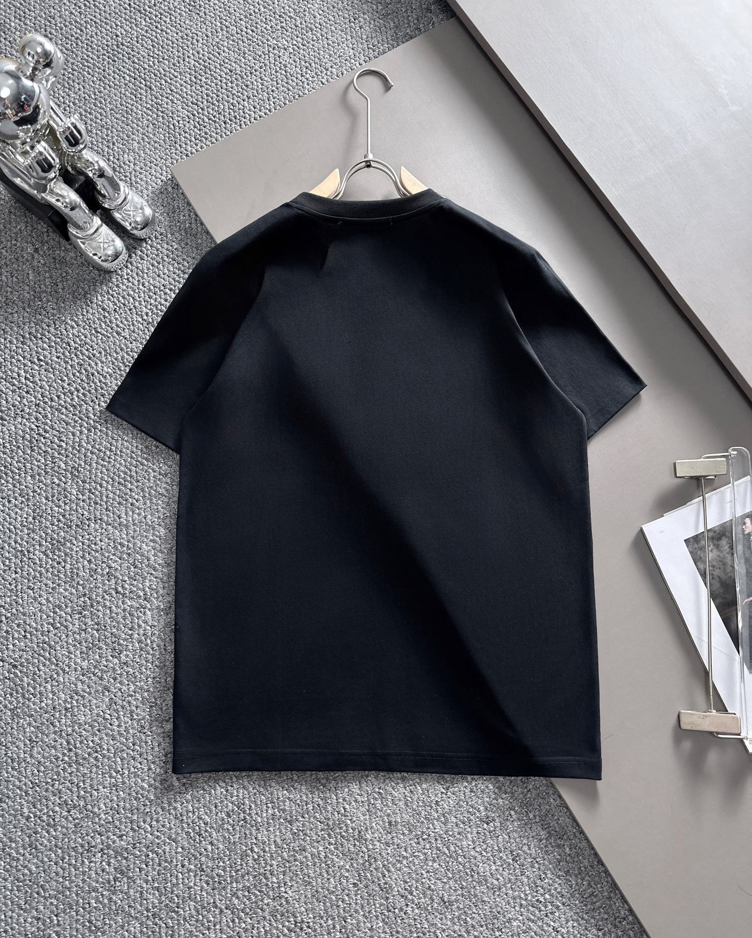 Prada customized pocket black and white tee