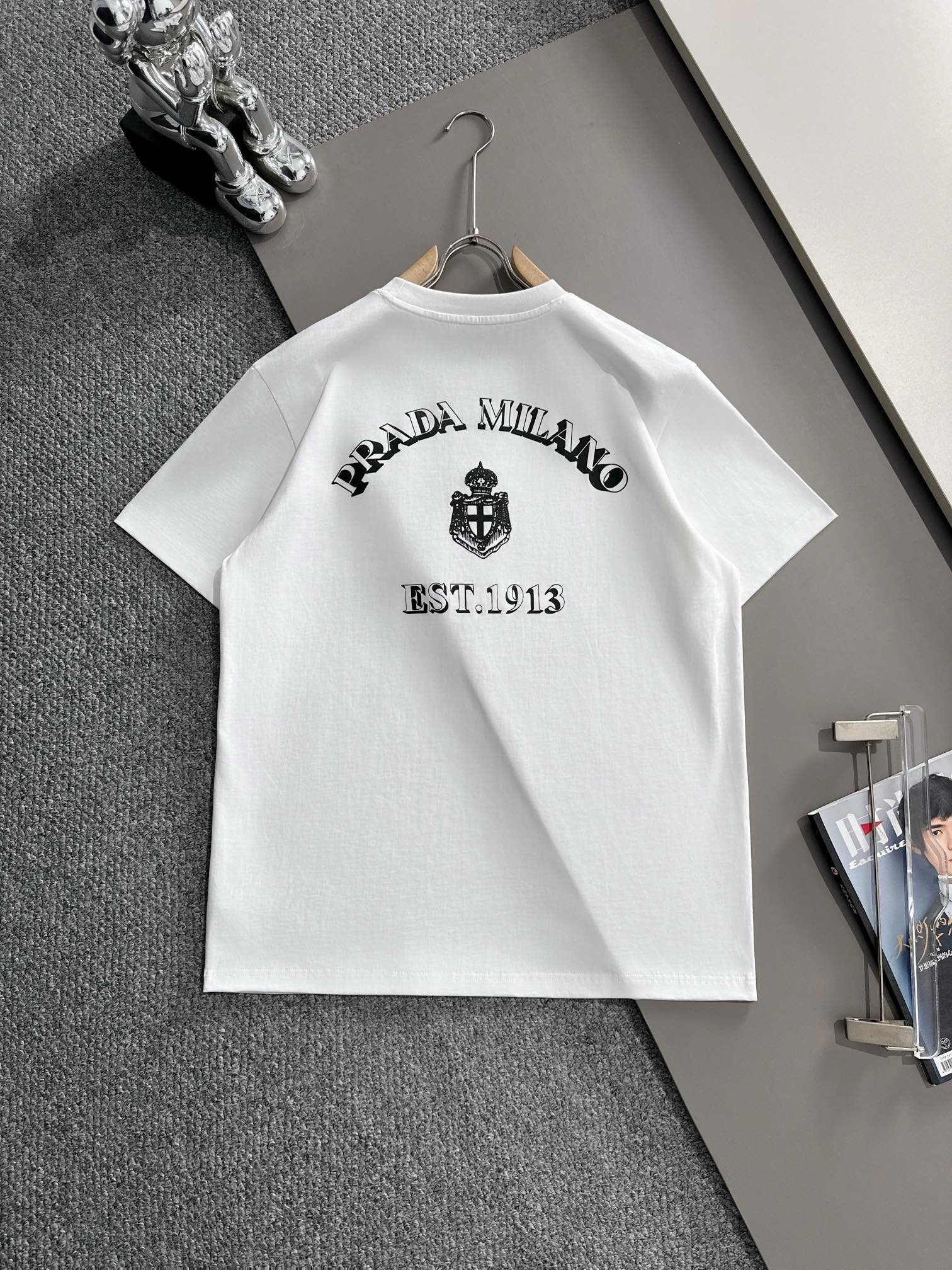 Prada 2025 milano logo black and white tee