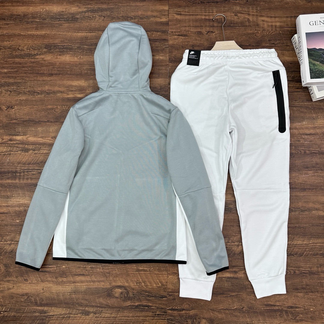 nike drill tech fleece color matching a set