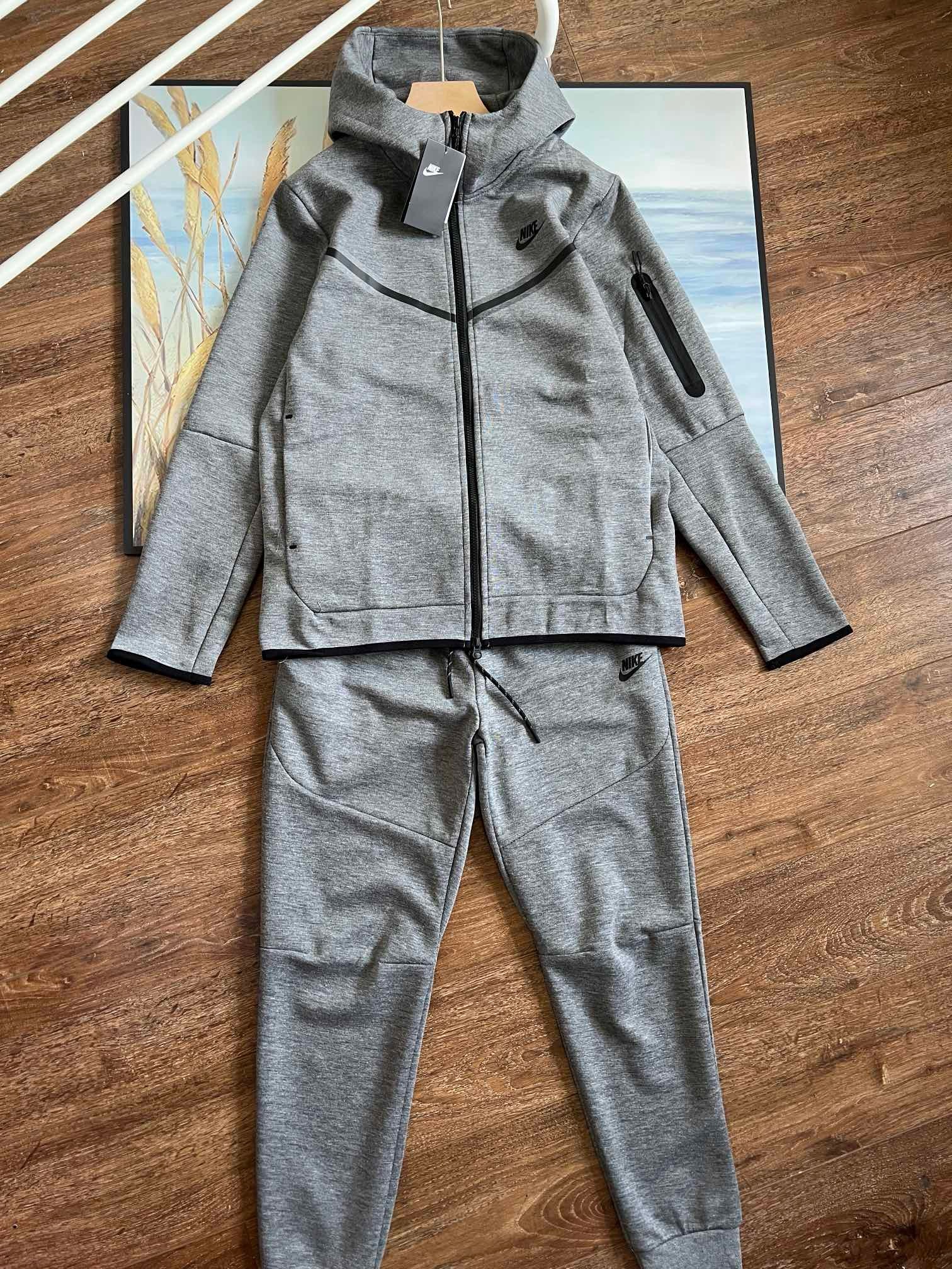 nike tech fleece grey a set