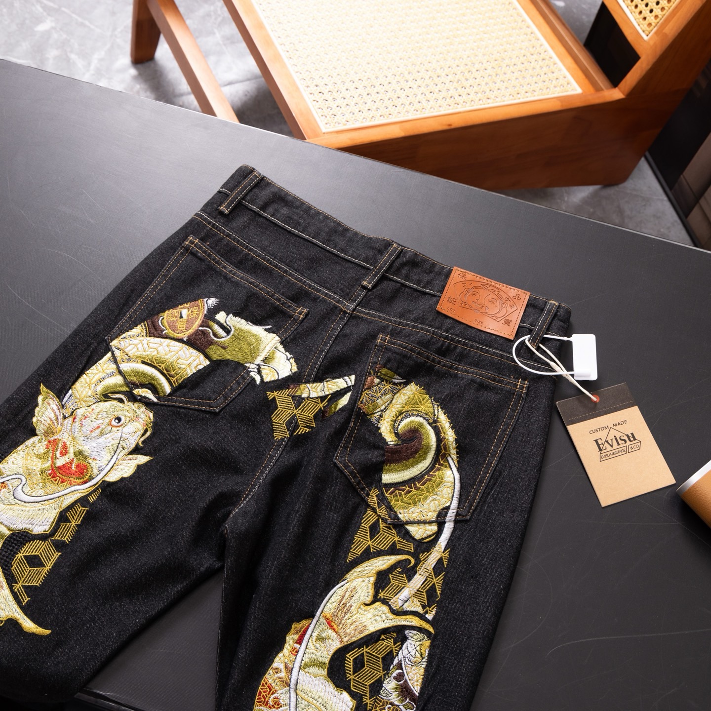 Evisu big M embroidery black and golden jeans