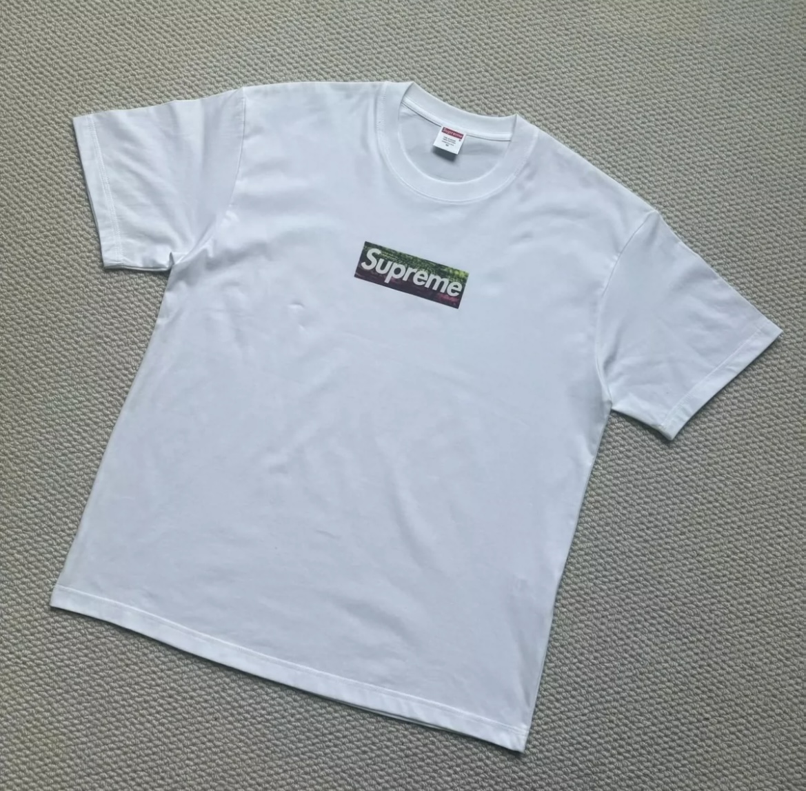 Supreme 25SS LA Box Logo Tee 2 Colors