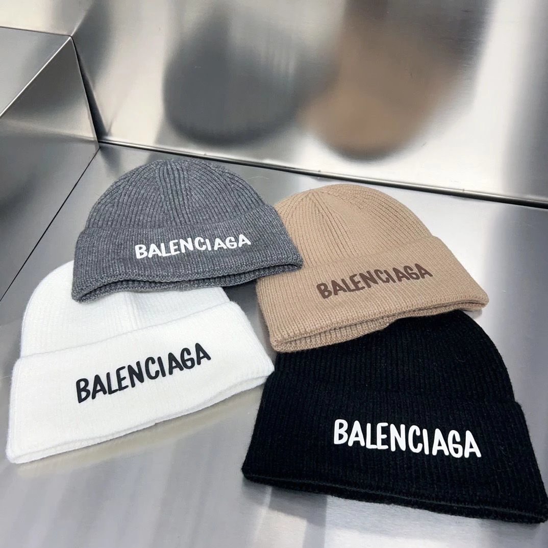 Balenciaga Letters Logo Beanie 4 Colors