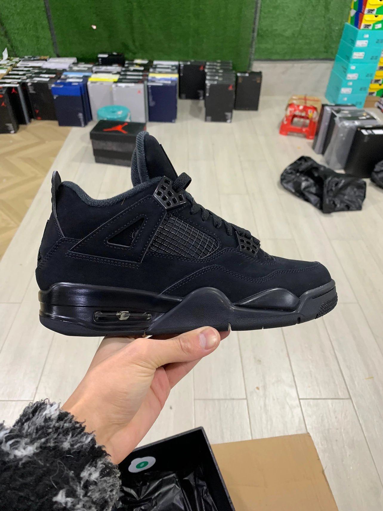 Air Jordan 4 Black Cat