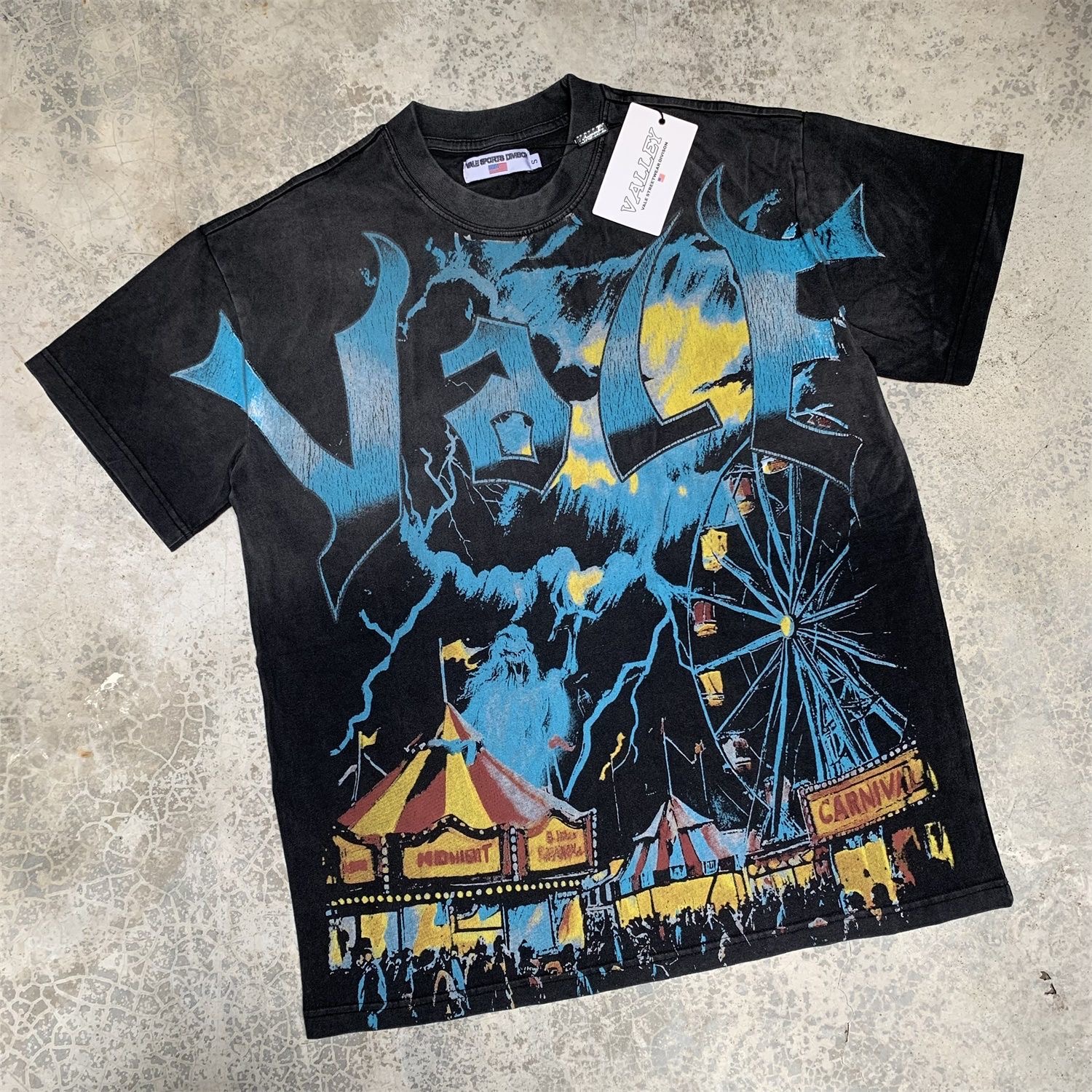 Vale Forever Ferris wheel Print Tee Washed Black