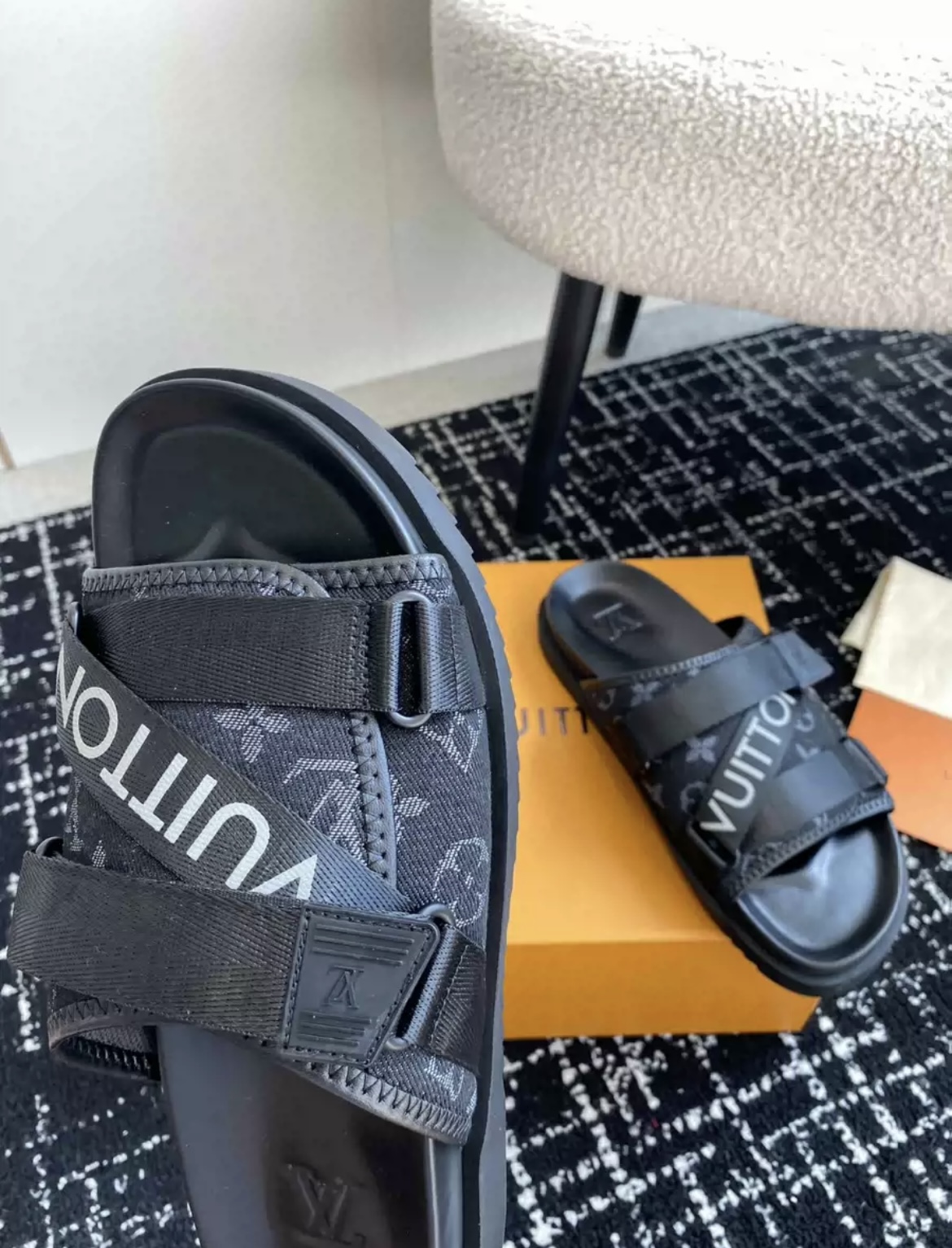 LV Full Print With Logo Letters Slide Black