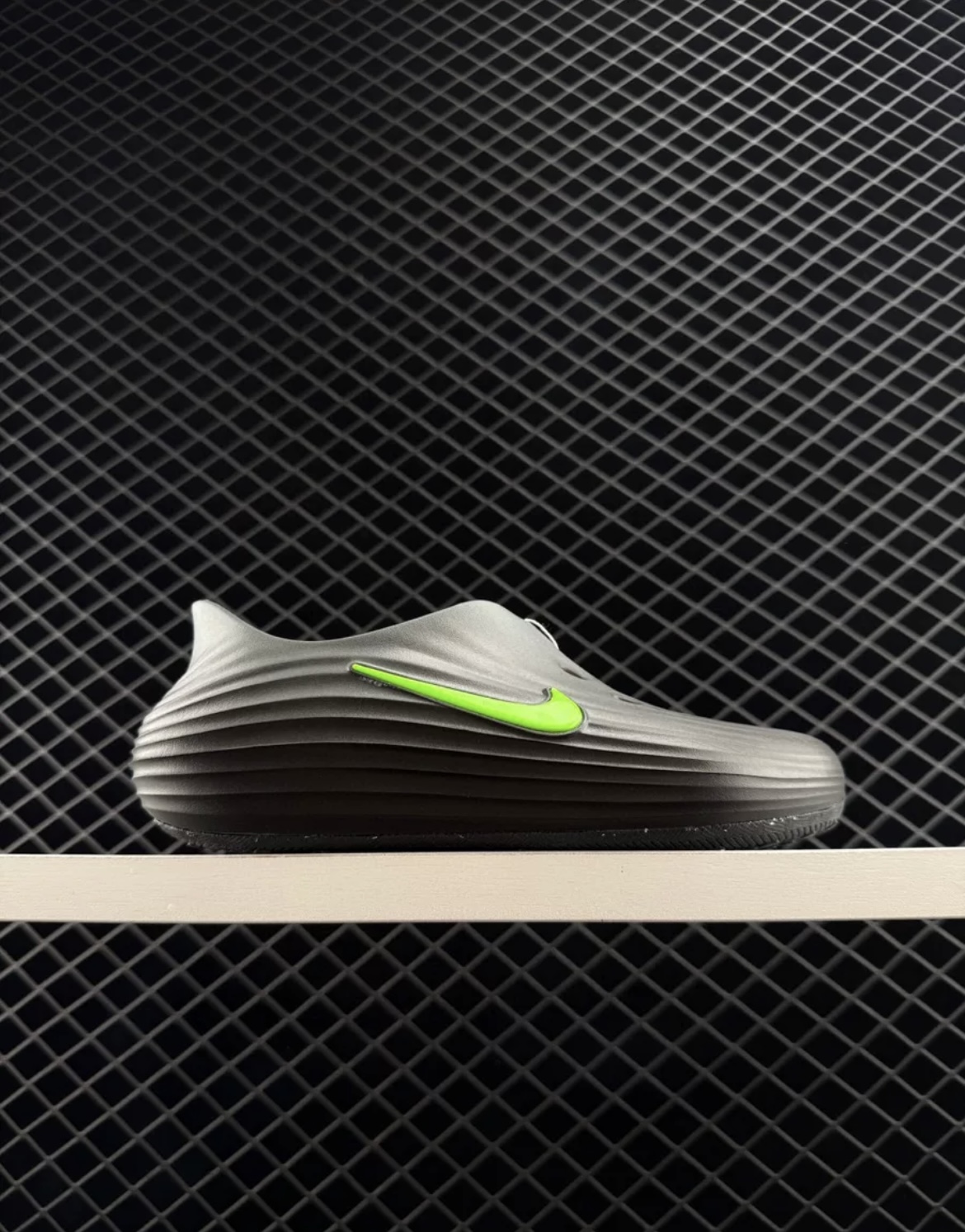 NK ReactX Rejuven 8 Shoes