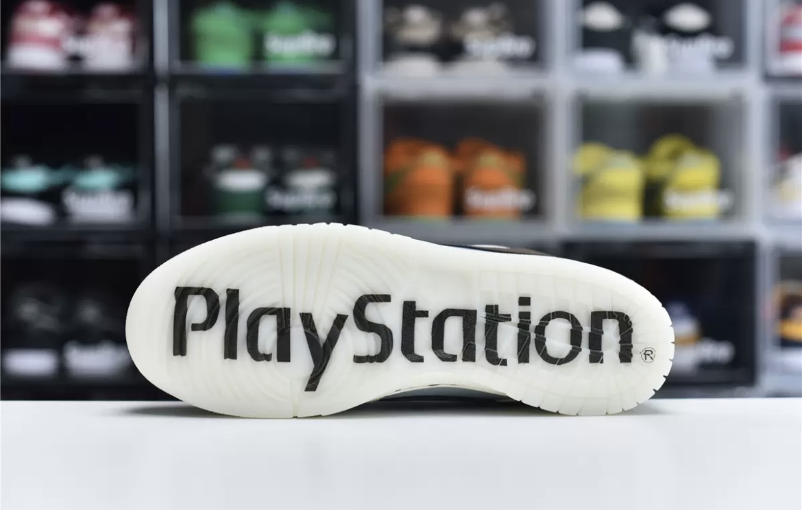 PS5 & Travis Scott & Sony & NK SB Dunk