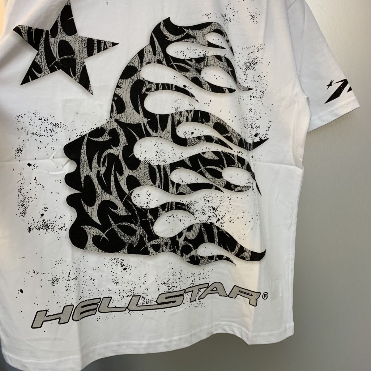 hellstar studios glitterp2p  white  tee