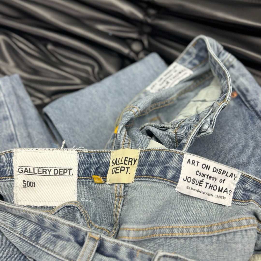 Gallery dept washed letters  logoG jeans
