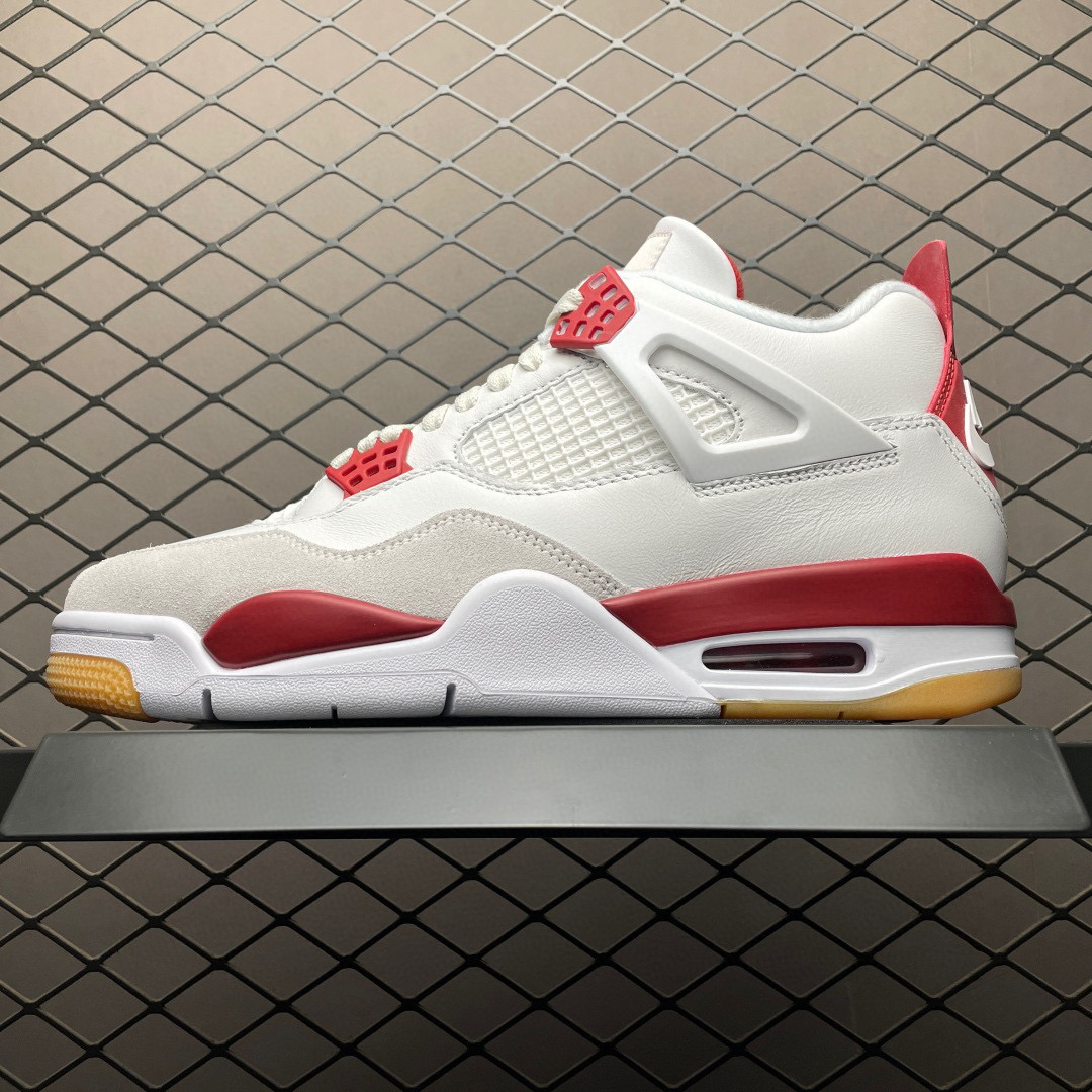 NK SB Air Jordan 4 Sneaker