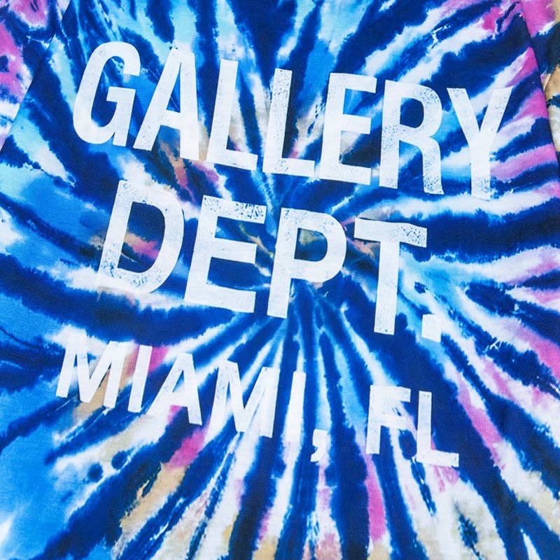 Gallery dept tie-dye letters tee