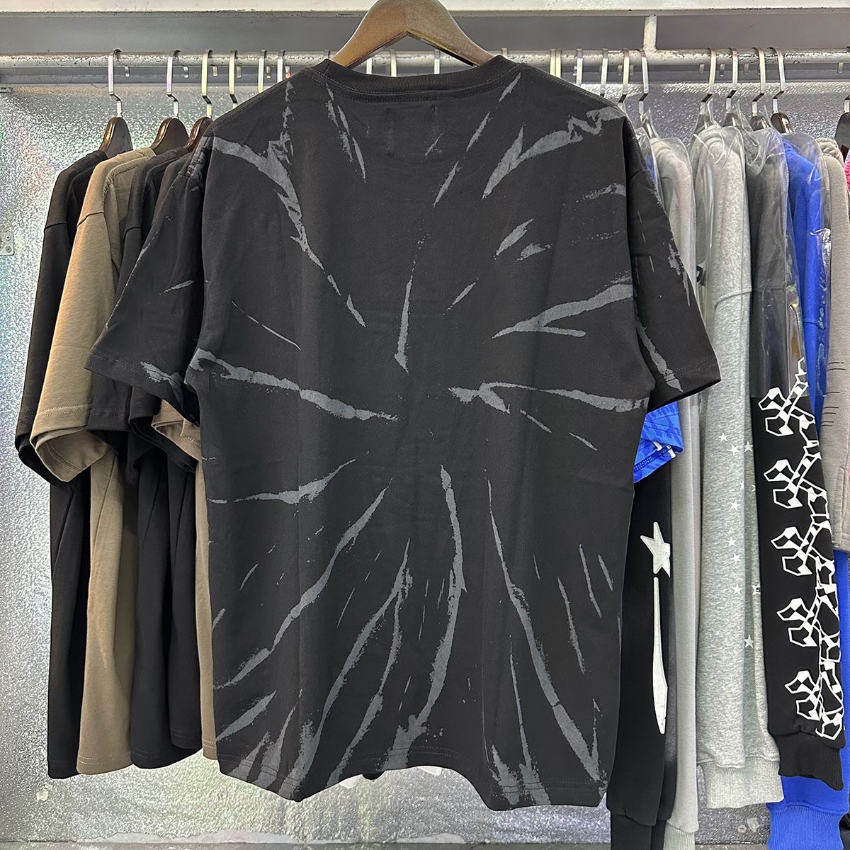 Gallery dept quirky line full-body print tshirt