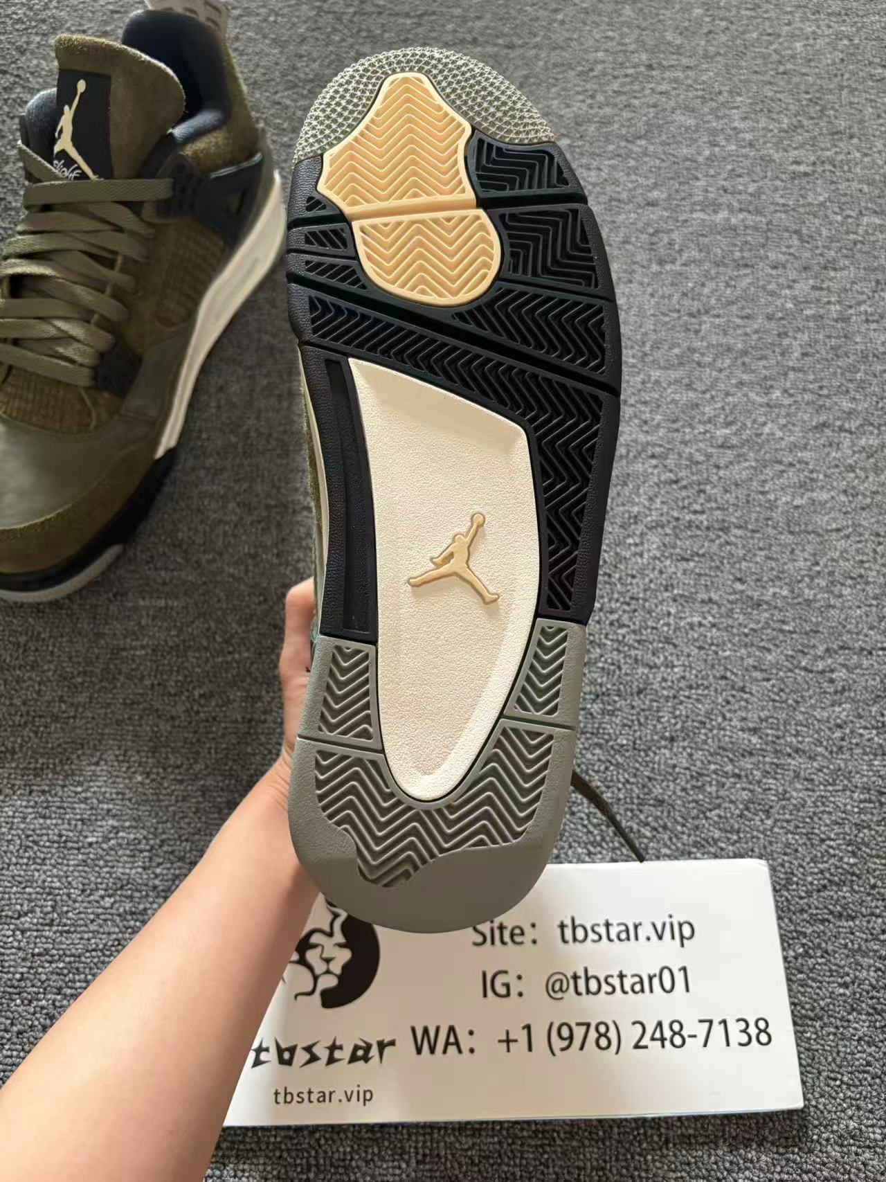 Air Jordan 4  Retro Olive Canvas