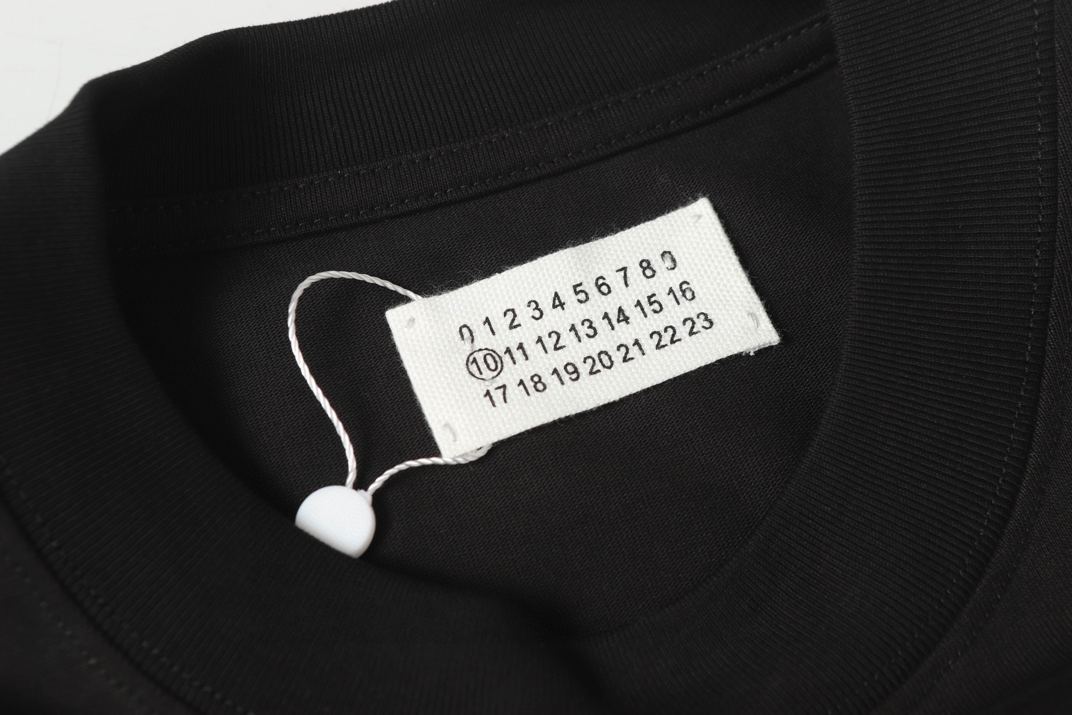 Maison Margiela 25fw graffiti letter round neck tees