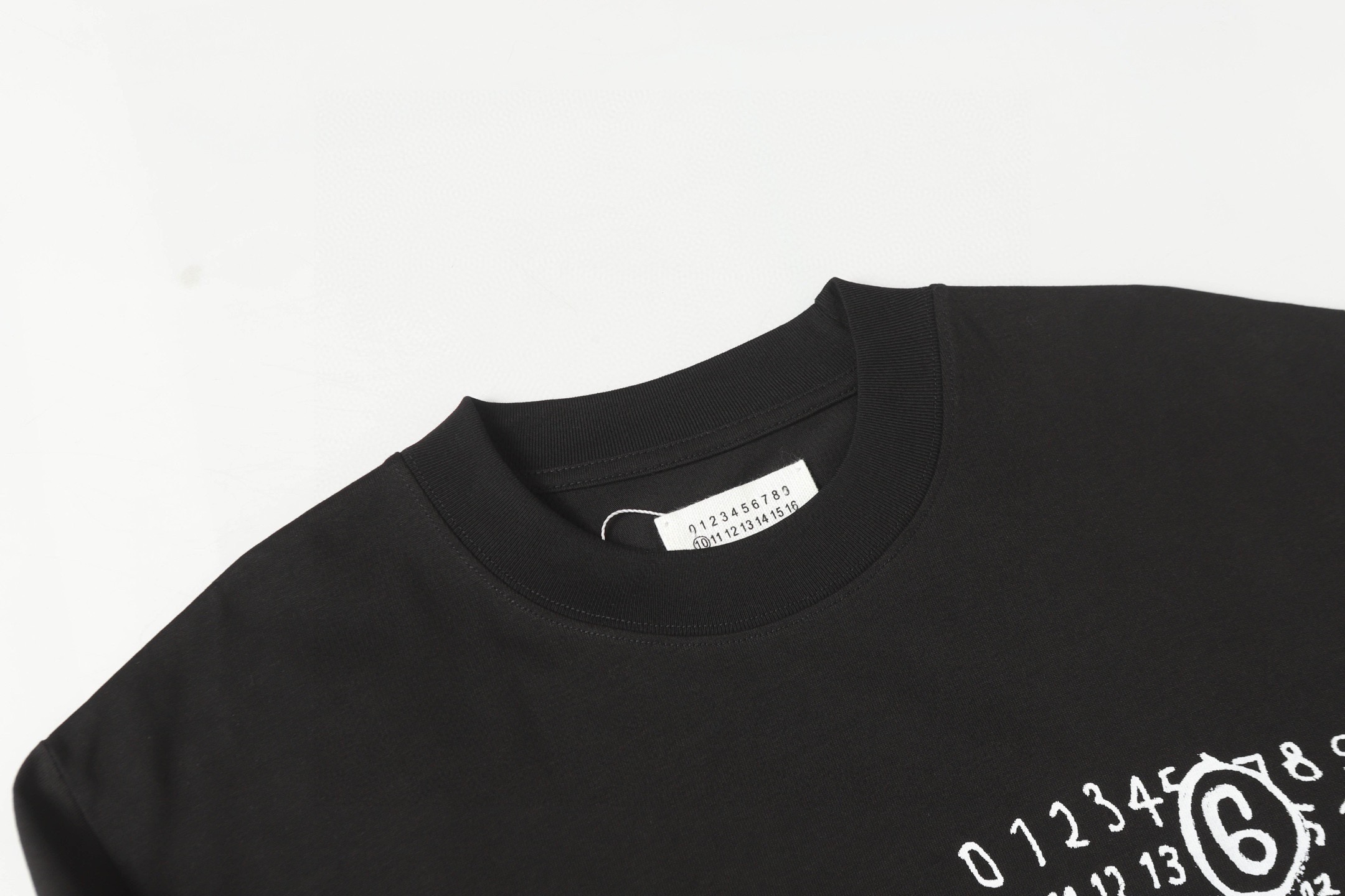 Maison Margiela 25fw graffiti letter round neck tees