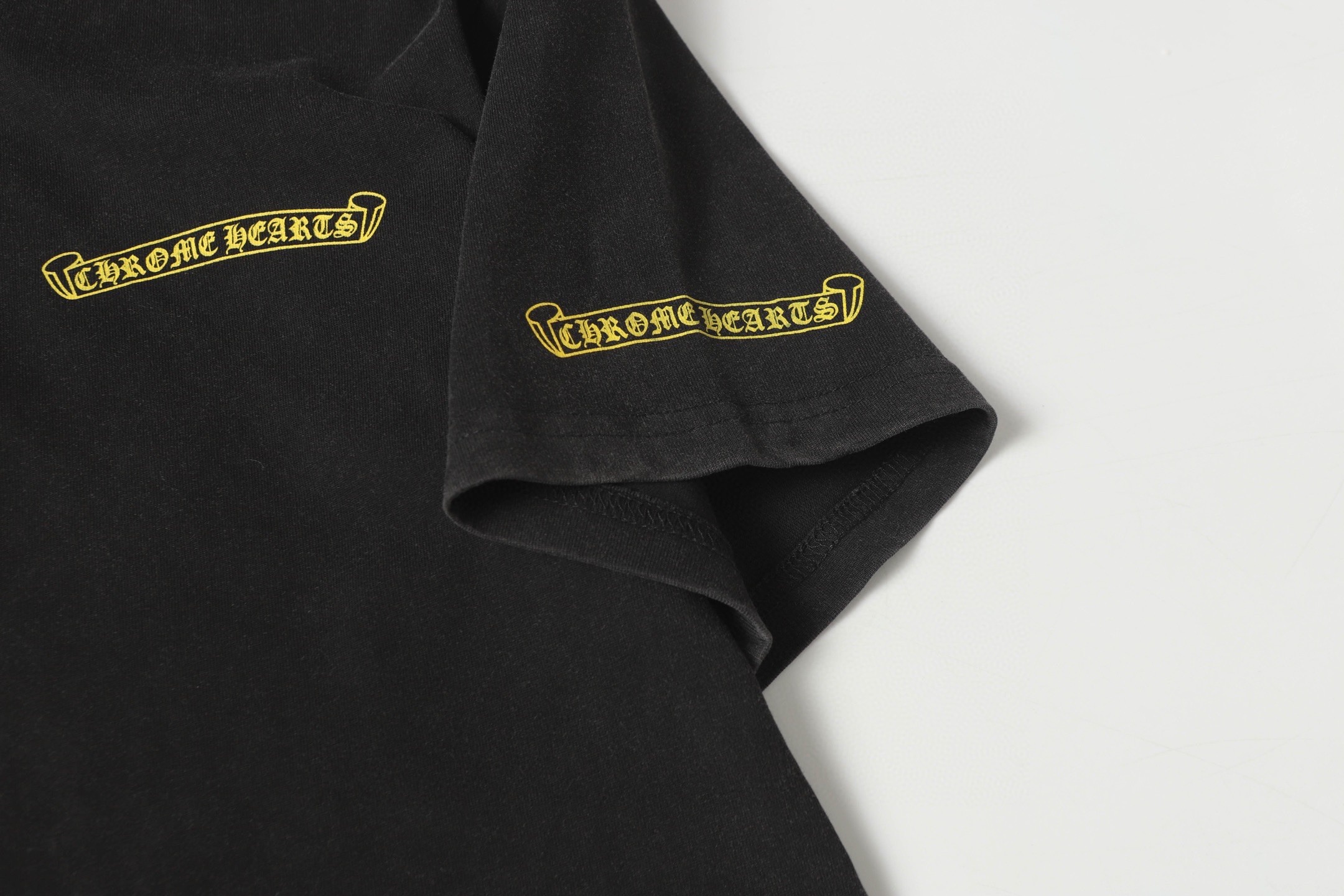 Chrome hearts 25ss black and yellow logo tee