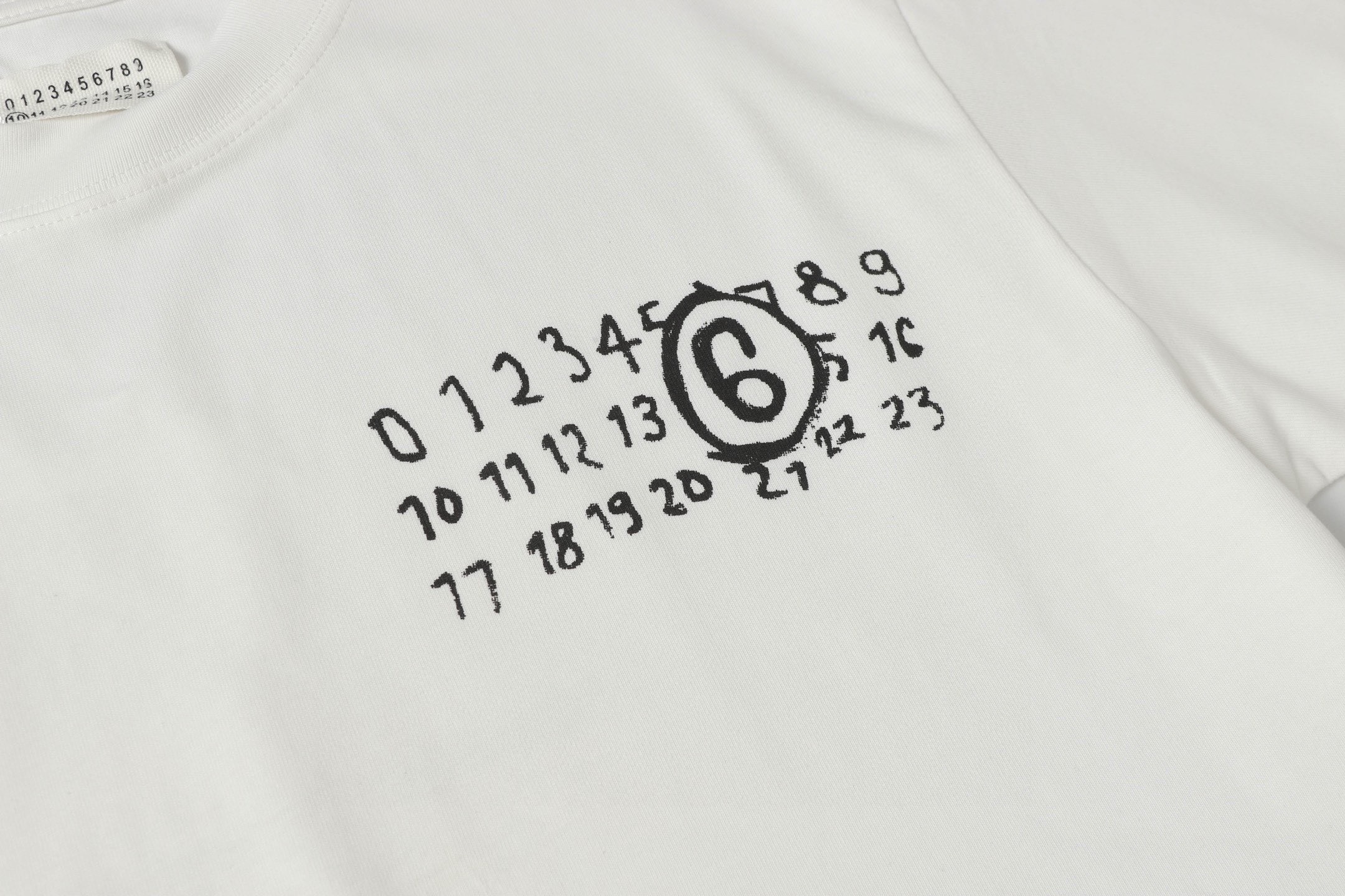 Maison Margiela 25fw graffiti letter round neck tees