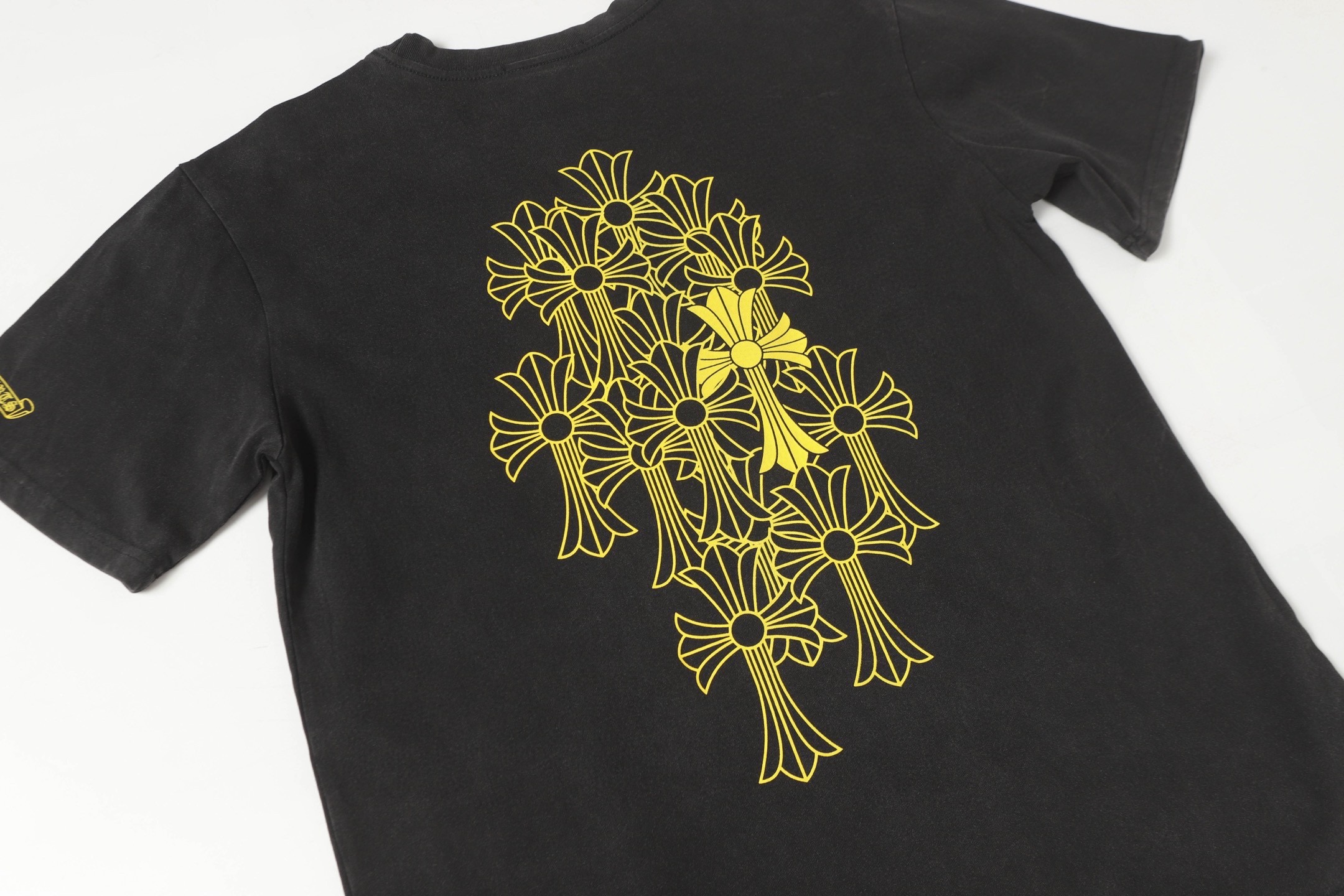 Chrome hearts 25ss black and yellow logo tee