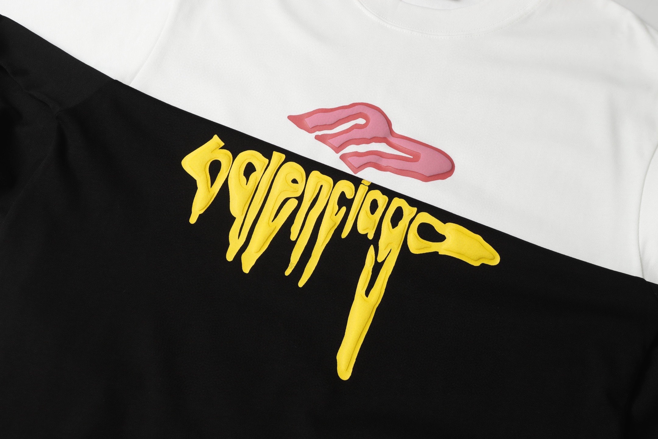 Balenciaga 25SS spring new release foamed print logo tees
