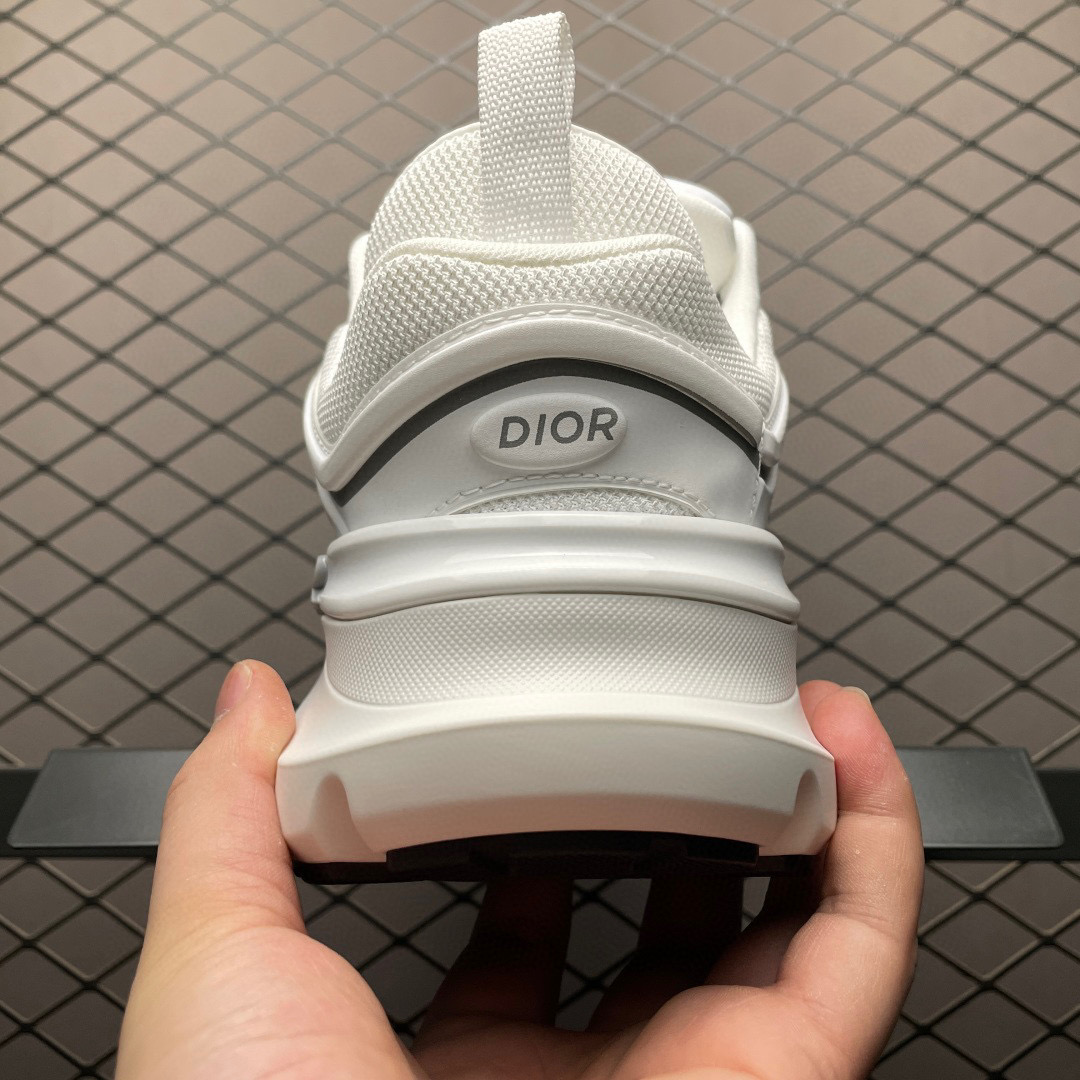 Dior Blade Runner Microfiber Me B44 White