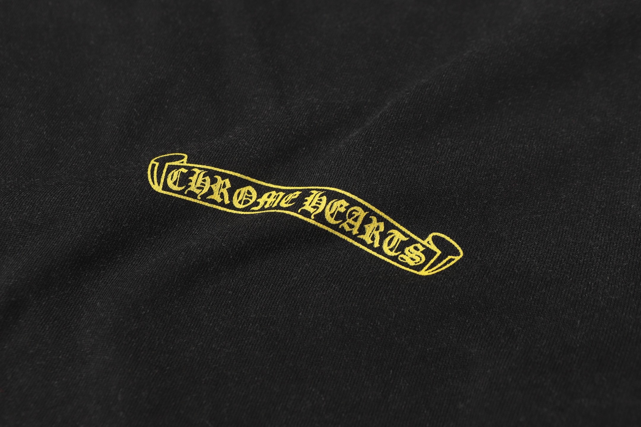 Chrome hearts 25ss black and yellow logo tee