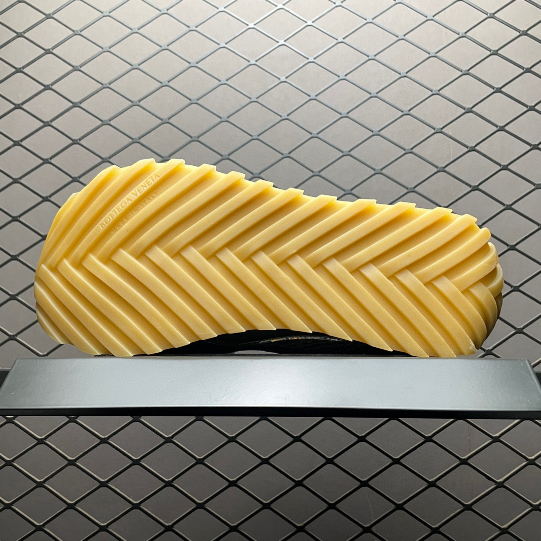 Bottega Veneta Orbit Runner Blue Shoes