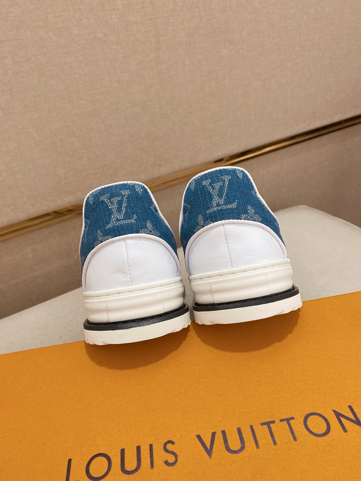 LV Trainers White Shoes leisure shoes