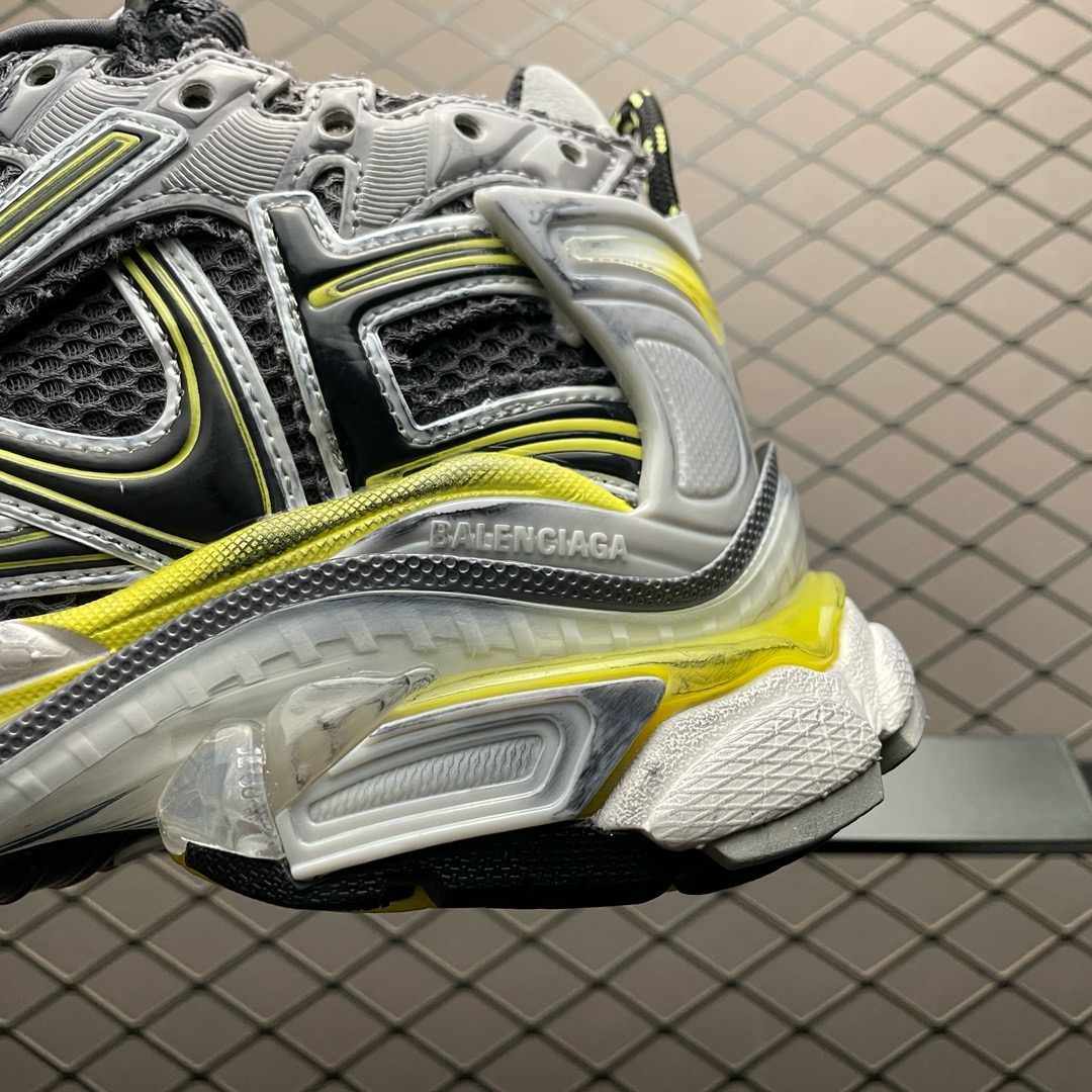 Balenciaga runner broken VG vision shoes