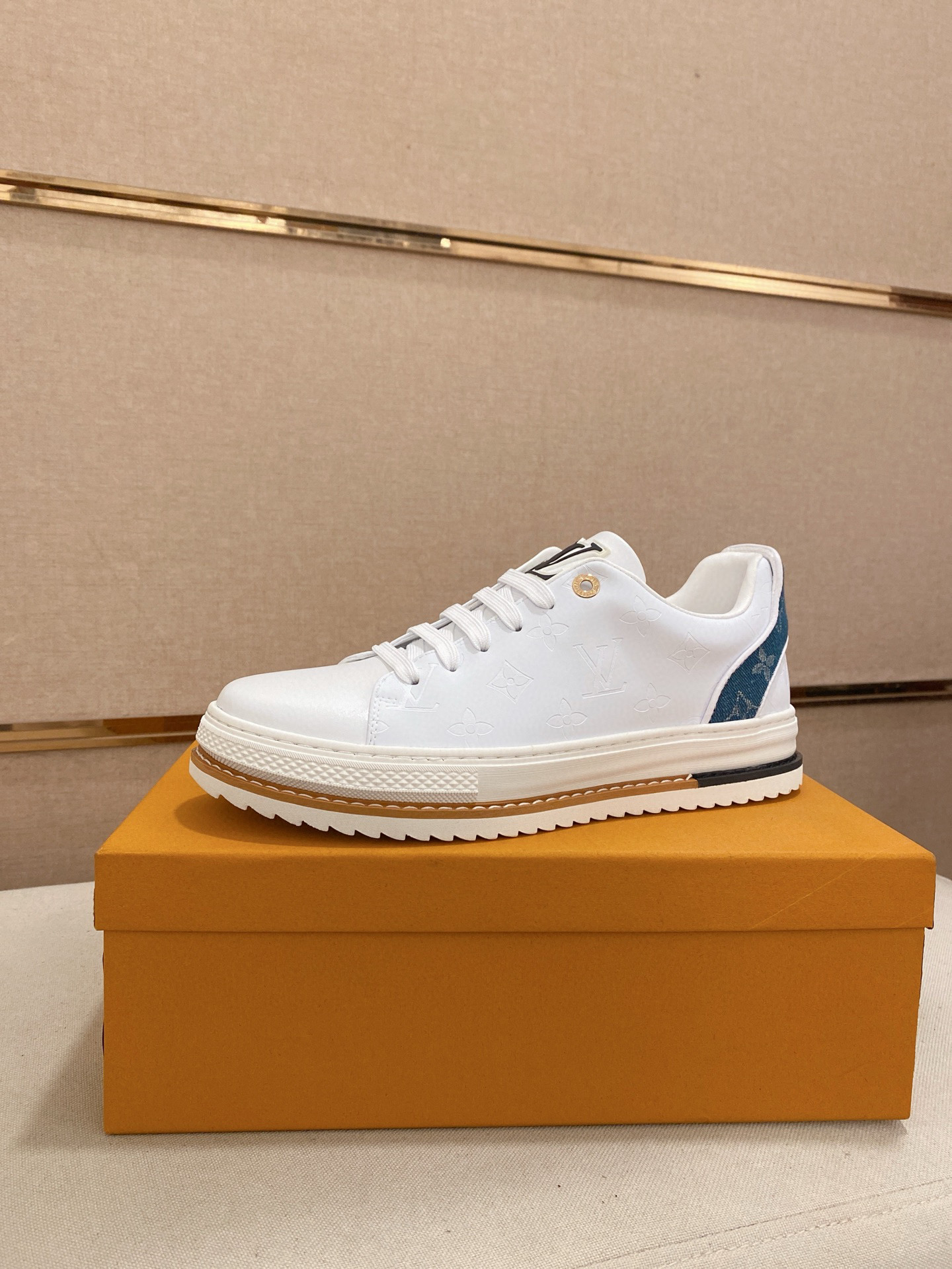 LV Trainers White Shoes leisure shoes