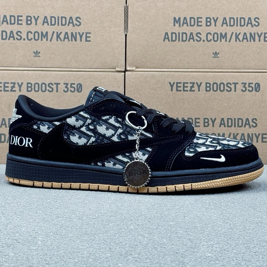 Dior & Travis Scott & Air Jordan 1 Sneaker