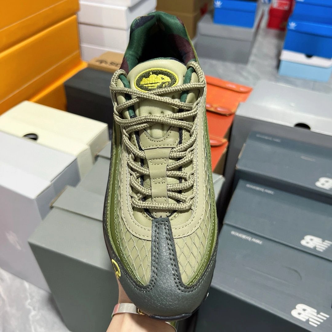 Nike Air Max 95 & Corteiz Olive