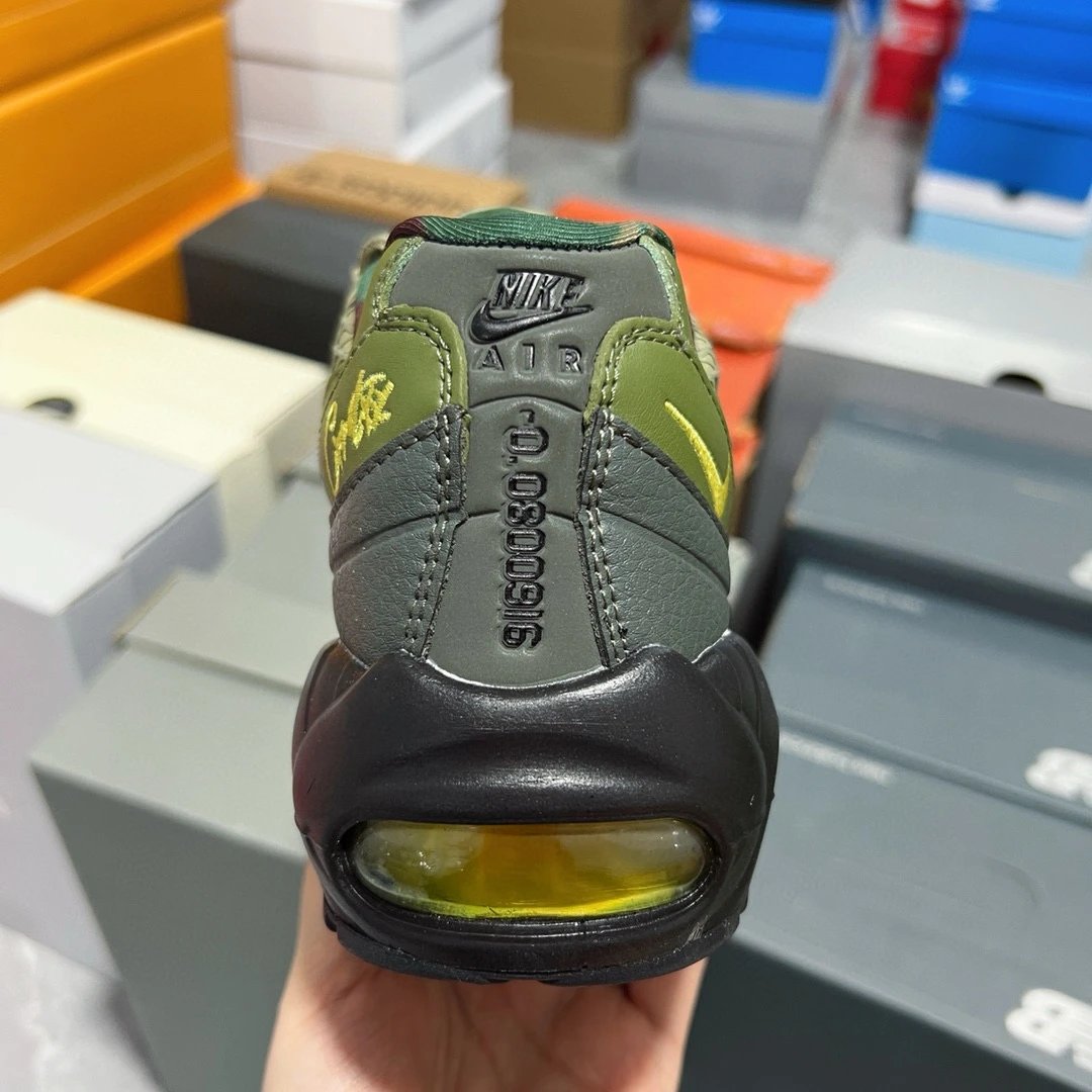 Nike Air Max 95 & Corteiz Olive