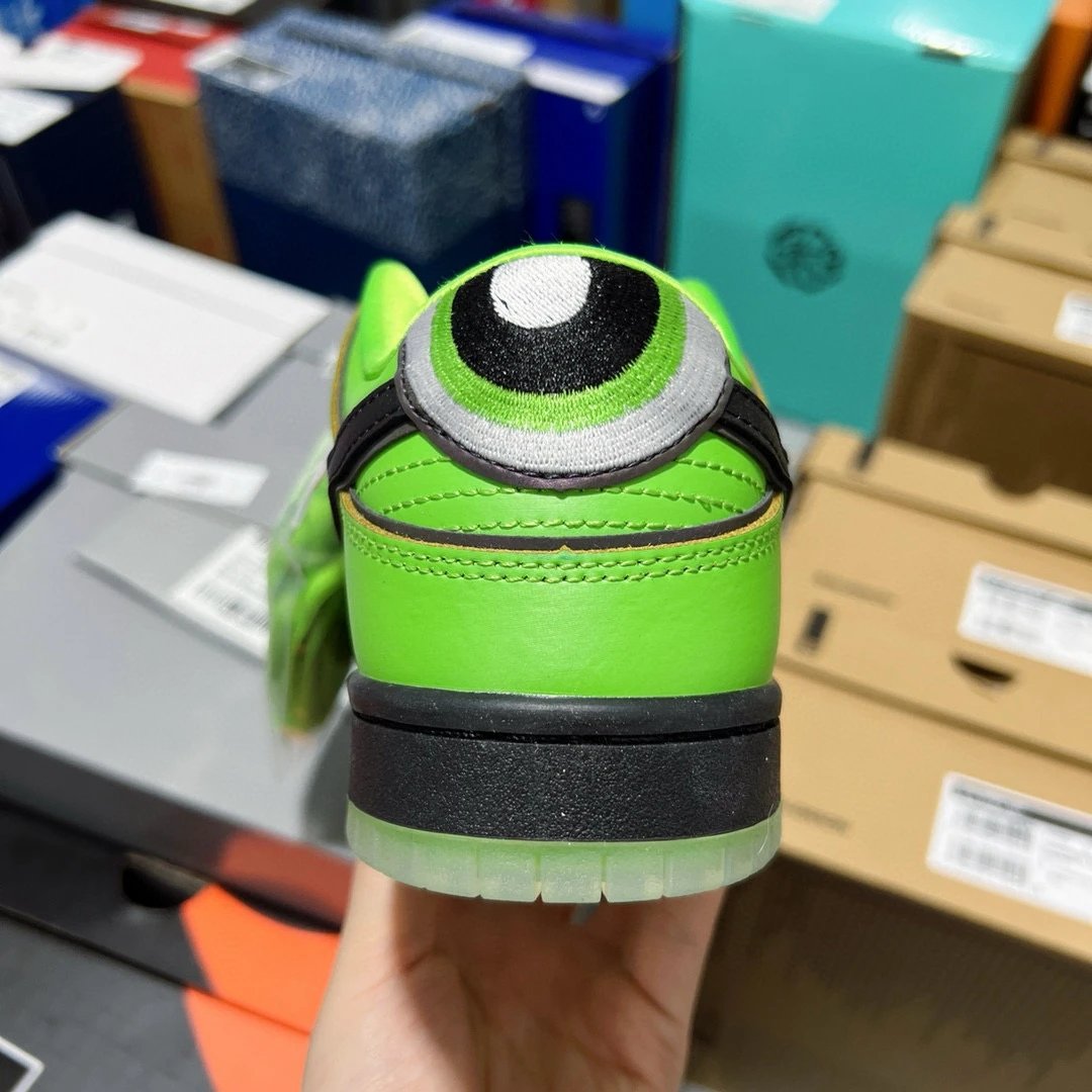 The Powerpuff Girls & Nike SB Dunk Green