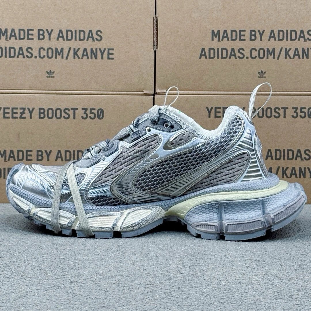 Balenciaga 3XL Sneaker Grey Color 520 Tag