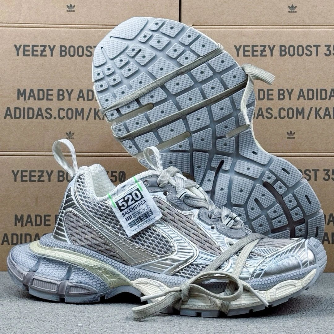 Balenciaga 3XL Sneaker Grey Color 520 Tag