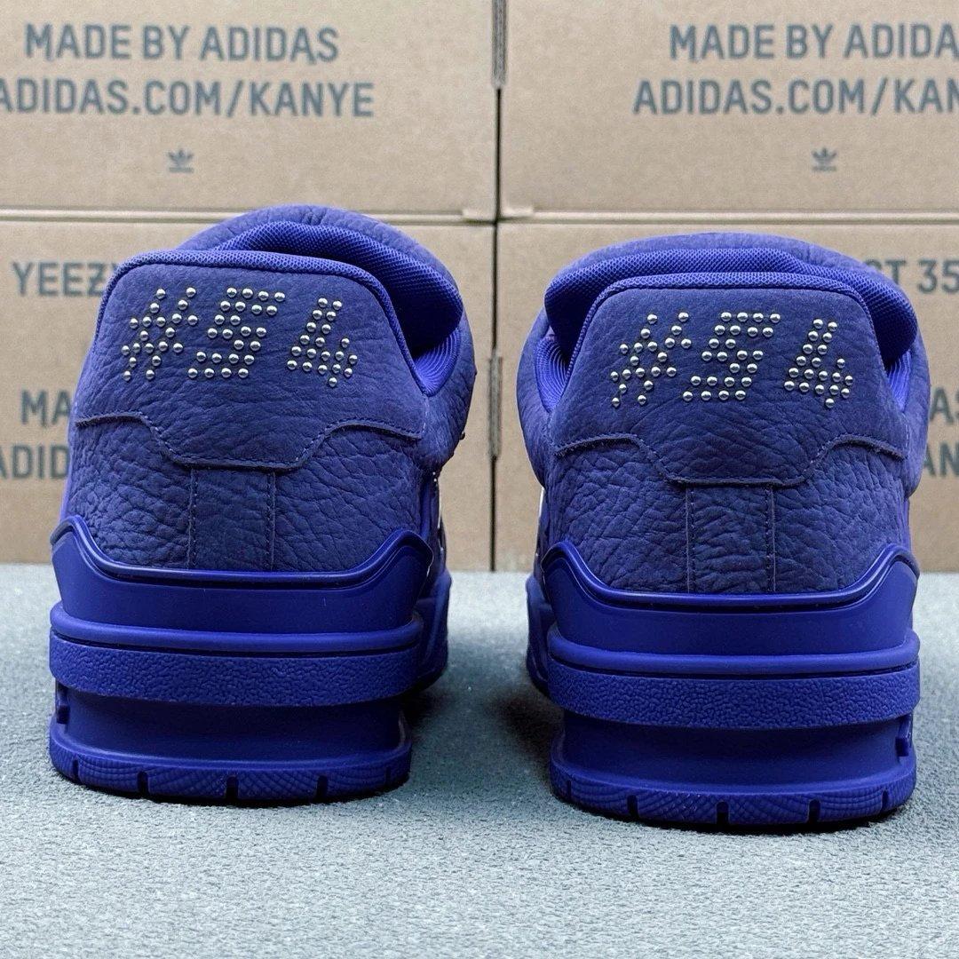 LV Trainer Purple Color