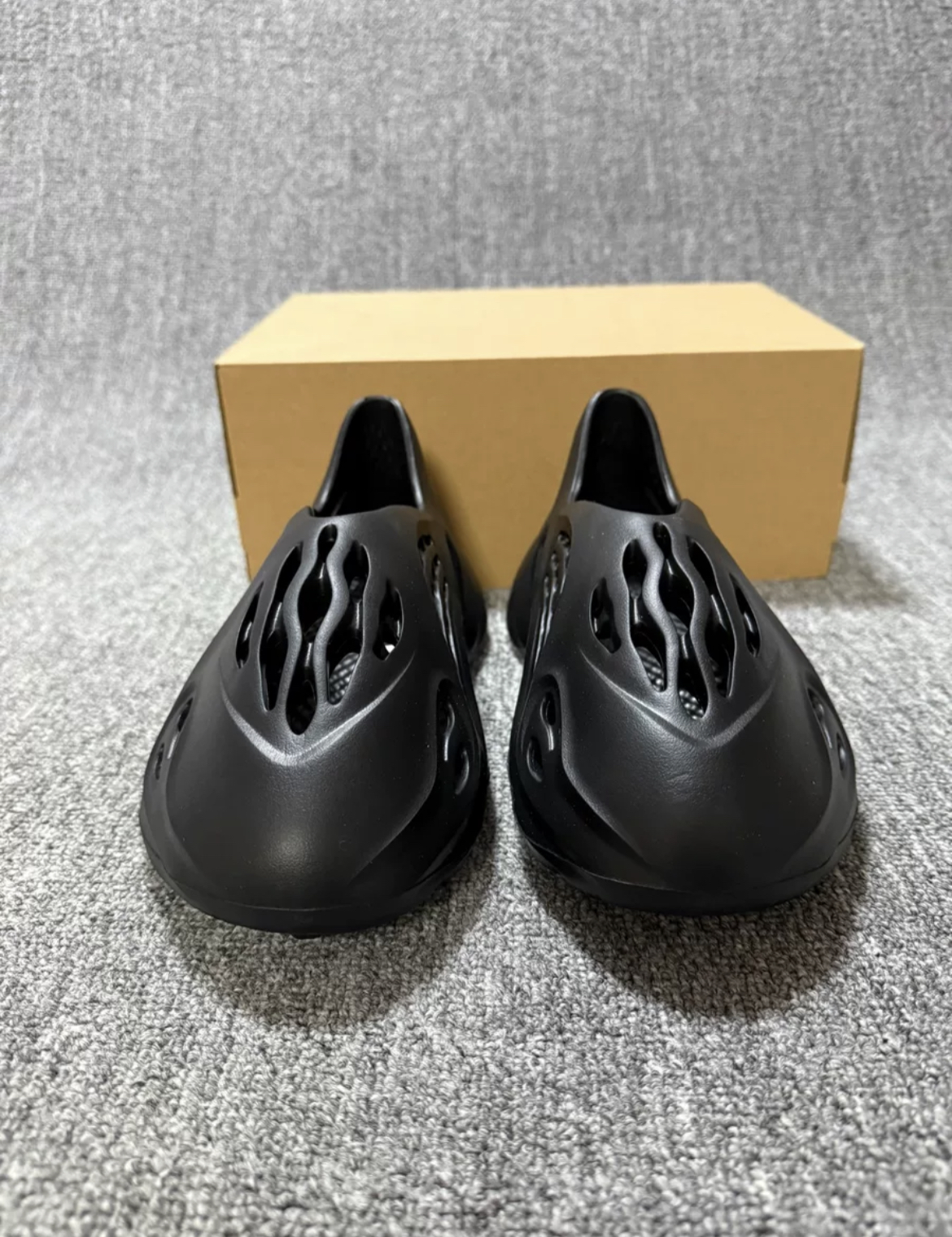 Yeezy Foam Runner Black