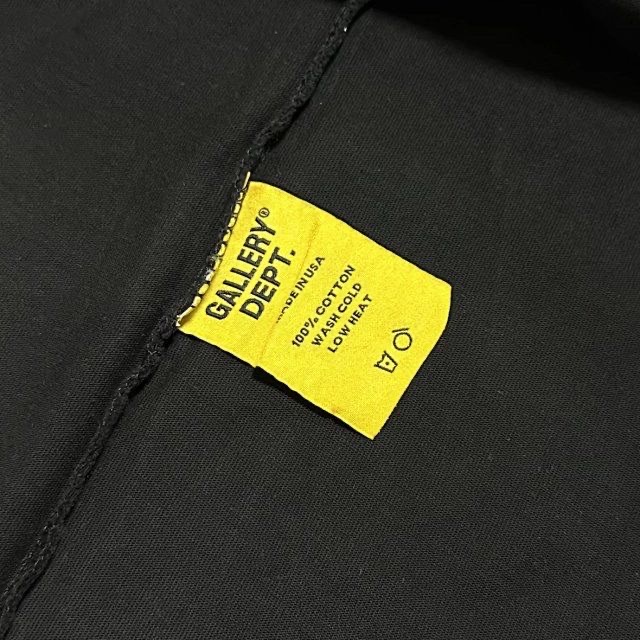 Gallery dept washed black blue logo tee