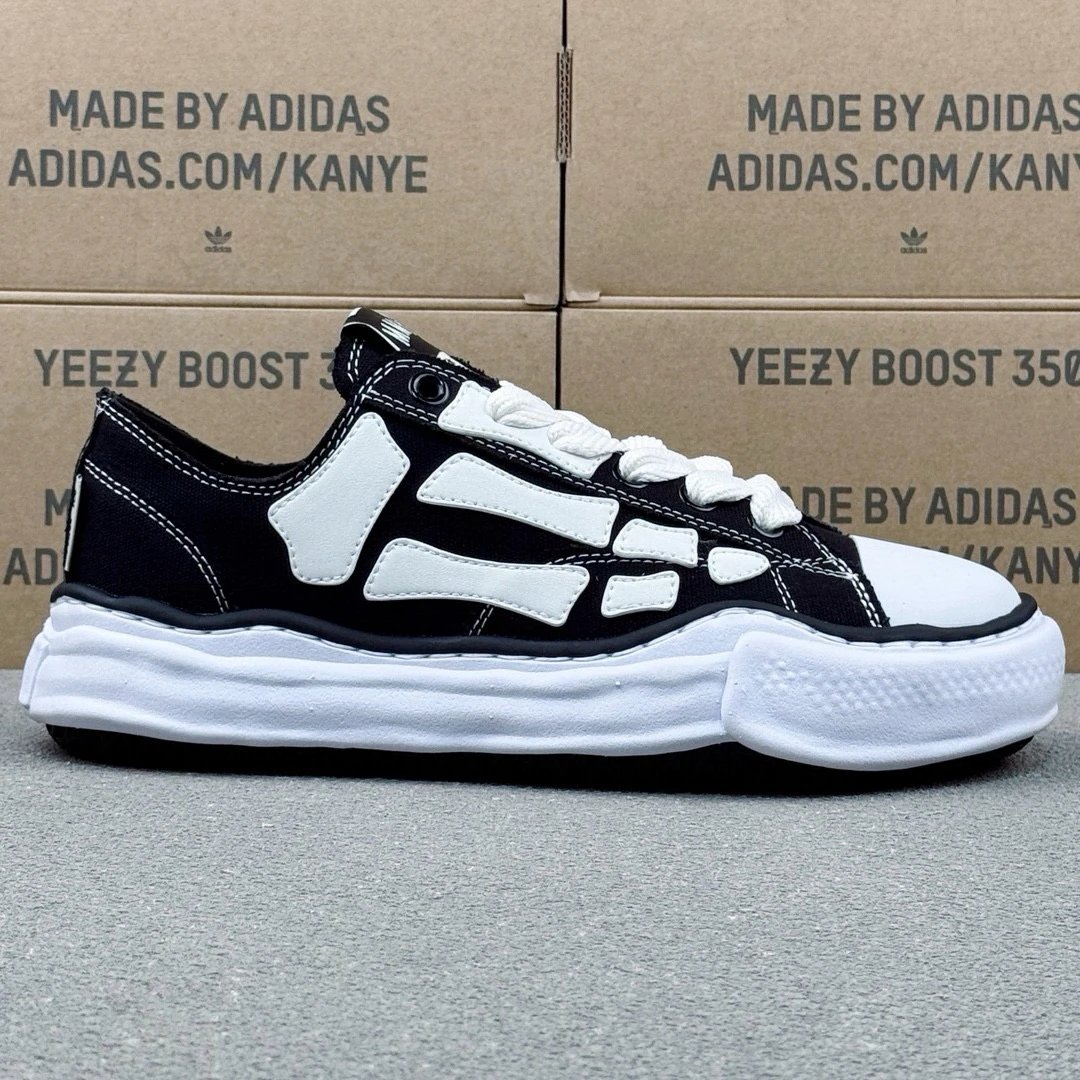 MMY & Amiri Skel Sneaker Black with bone