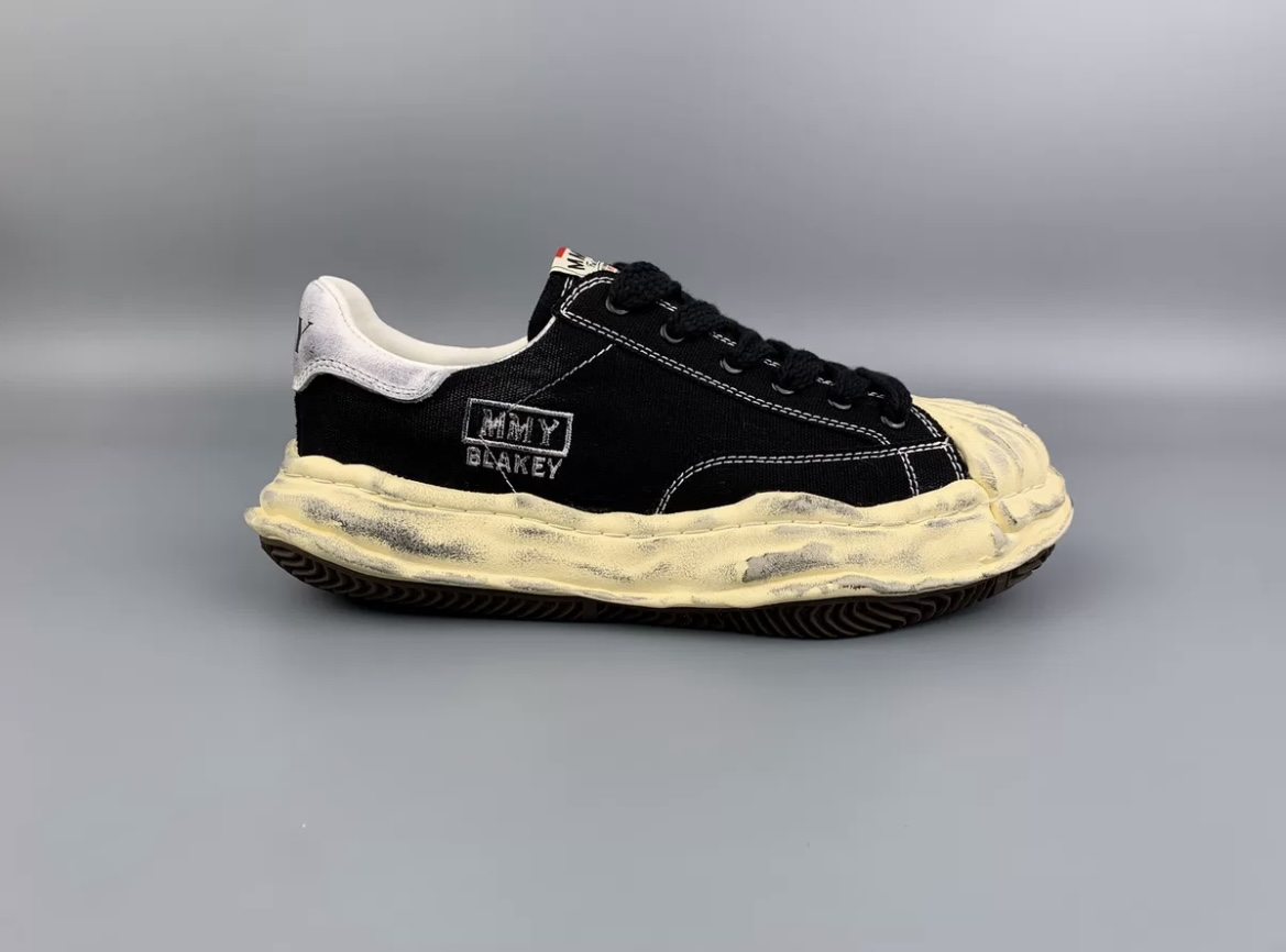 MAISON MIHARA YASUHIRO Sneaker Making Old Design
