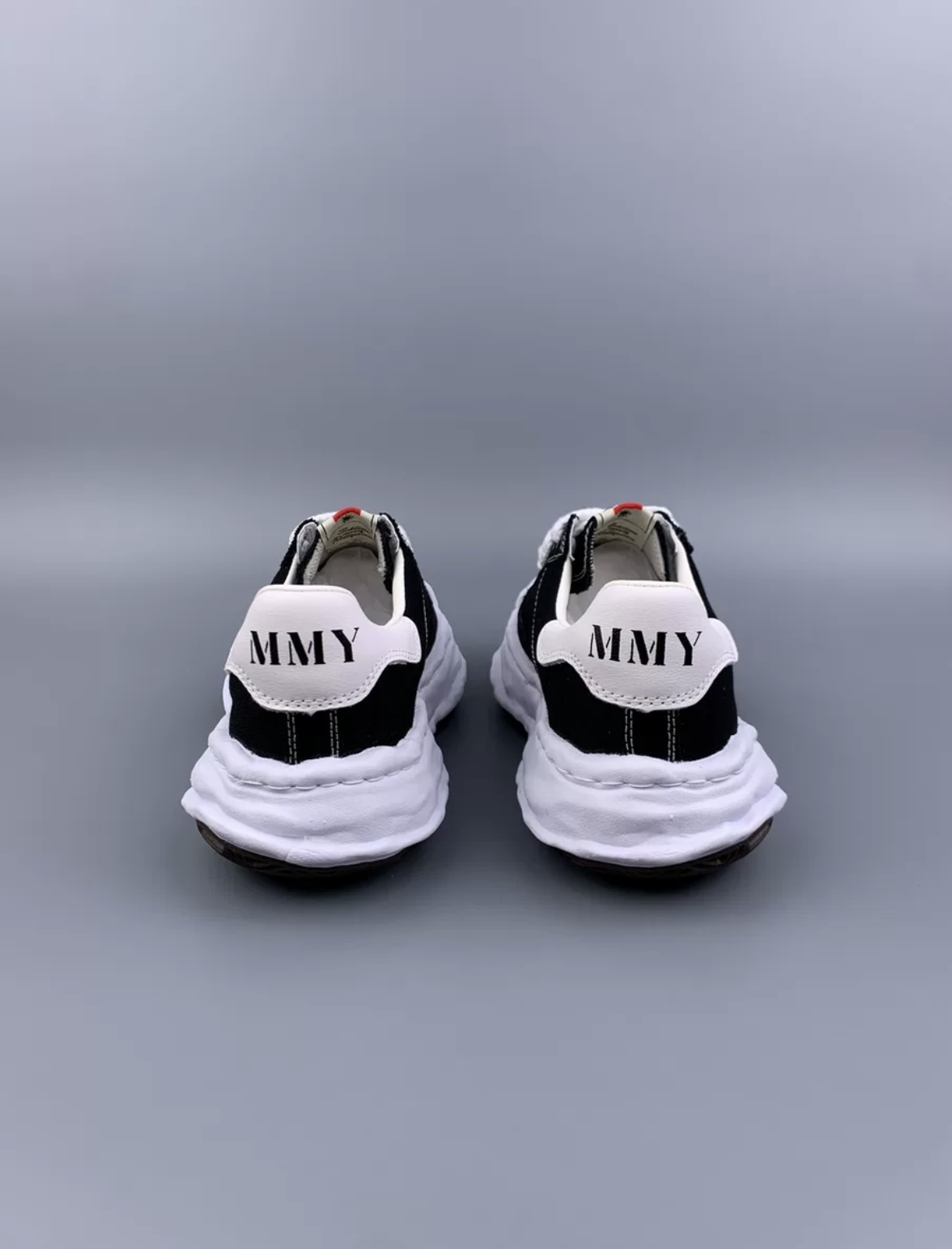 MAISON MIHARA YASUHIRO Sneaker Black Color Shell Front Design