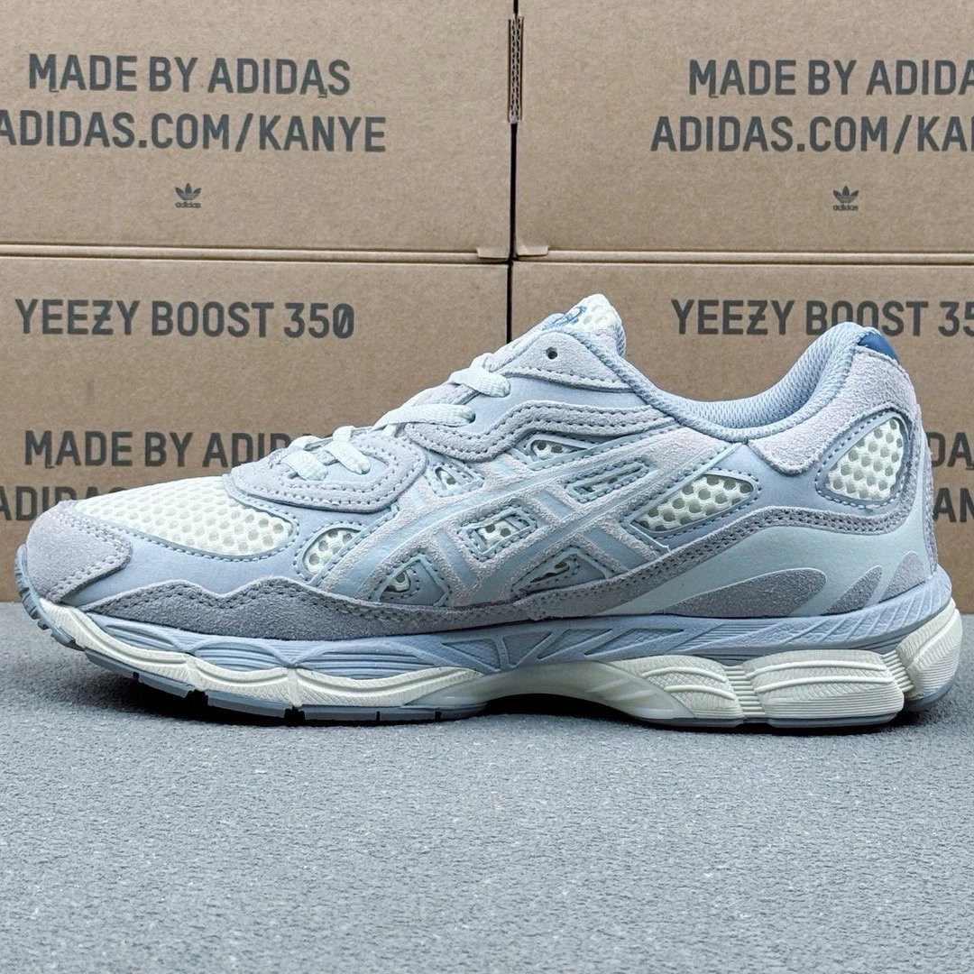 ASICS Gel - NYC lake Blue Color