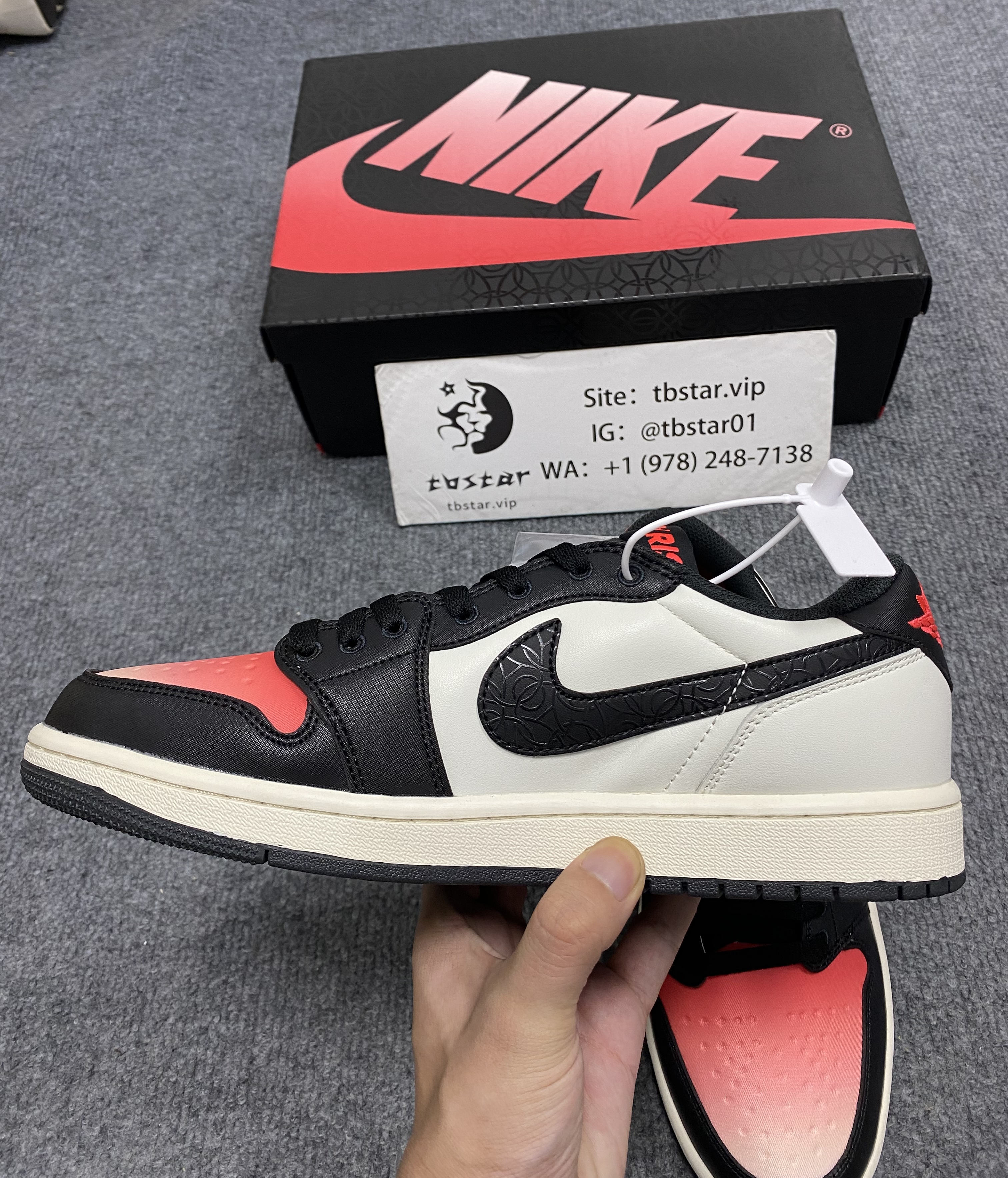 PSG & Air Jordan 1 Sneaker