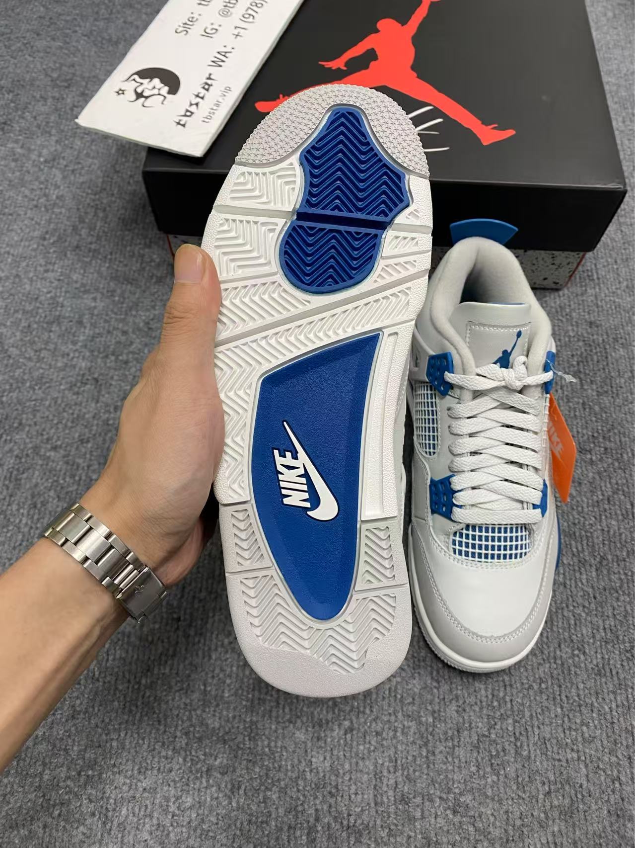 Air Jordan 4 Military Blue