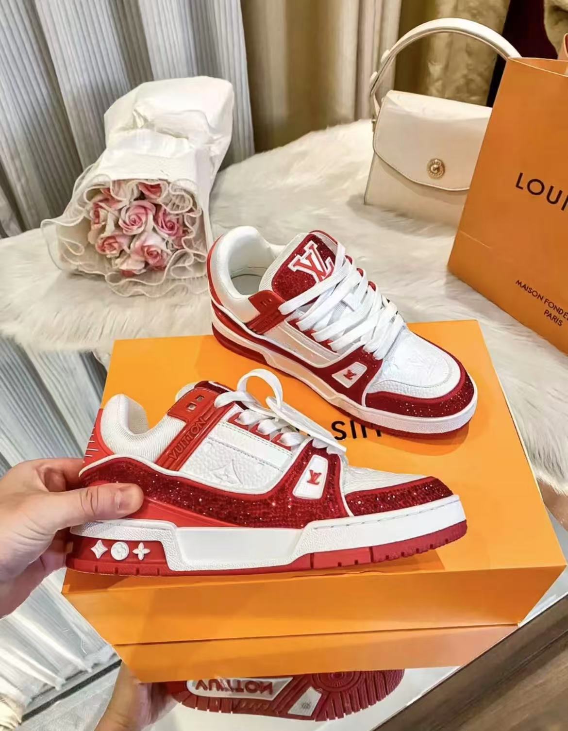 1:1 best quality LV trainer Diamond Red