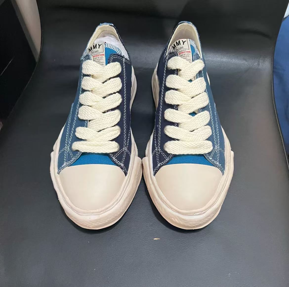 Maison MIHARA YASUHIRO color-blocked shoes