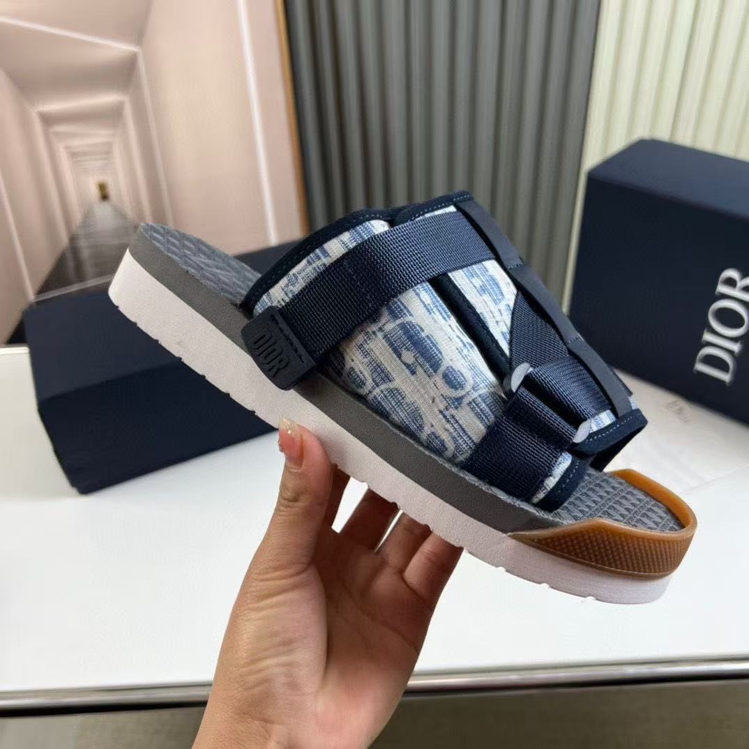 Dior platform slippers